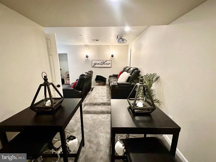 ST. CHARLES GLENEAGLES SOUTH - Residential Lease