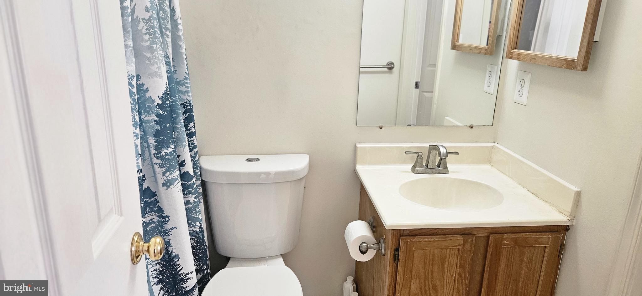 GEORGETOWNE COURT - Residential Lease