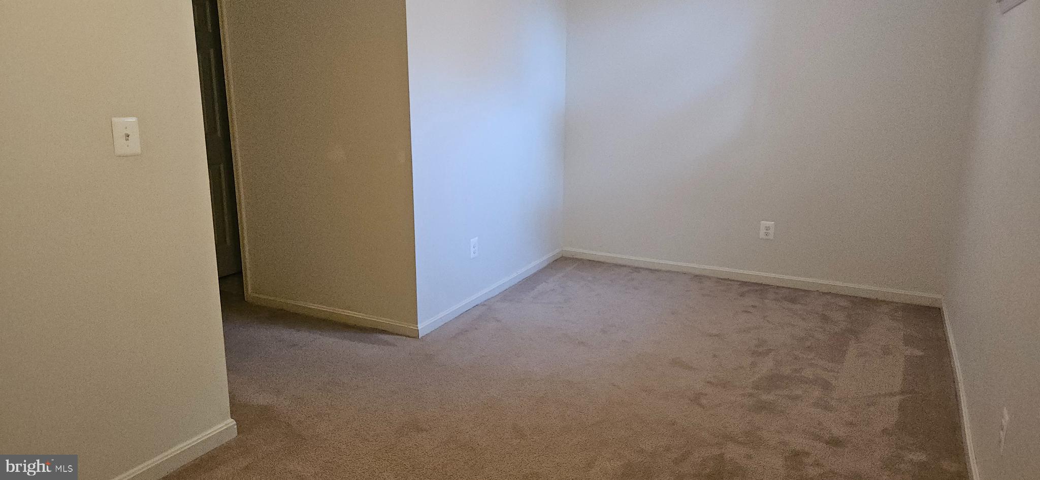 GEORGETOWNE COURT - Residential Lease