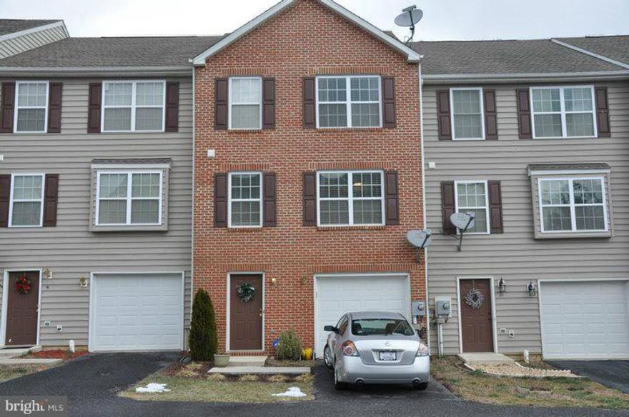 She's a BRICK HOUSE! A 3 Level TH Upgrades Throughout, Lovely 3 BR 2 BA Brick Townhouse in quite neighborhood, finished basement. FIREPLACE close to 81  NO PETS