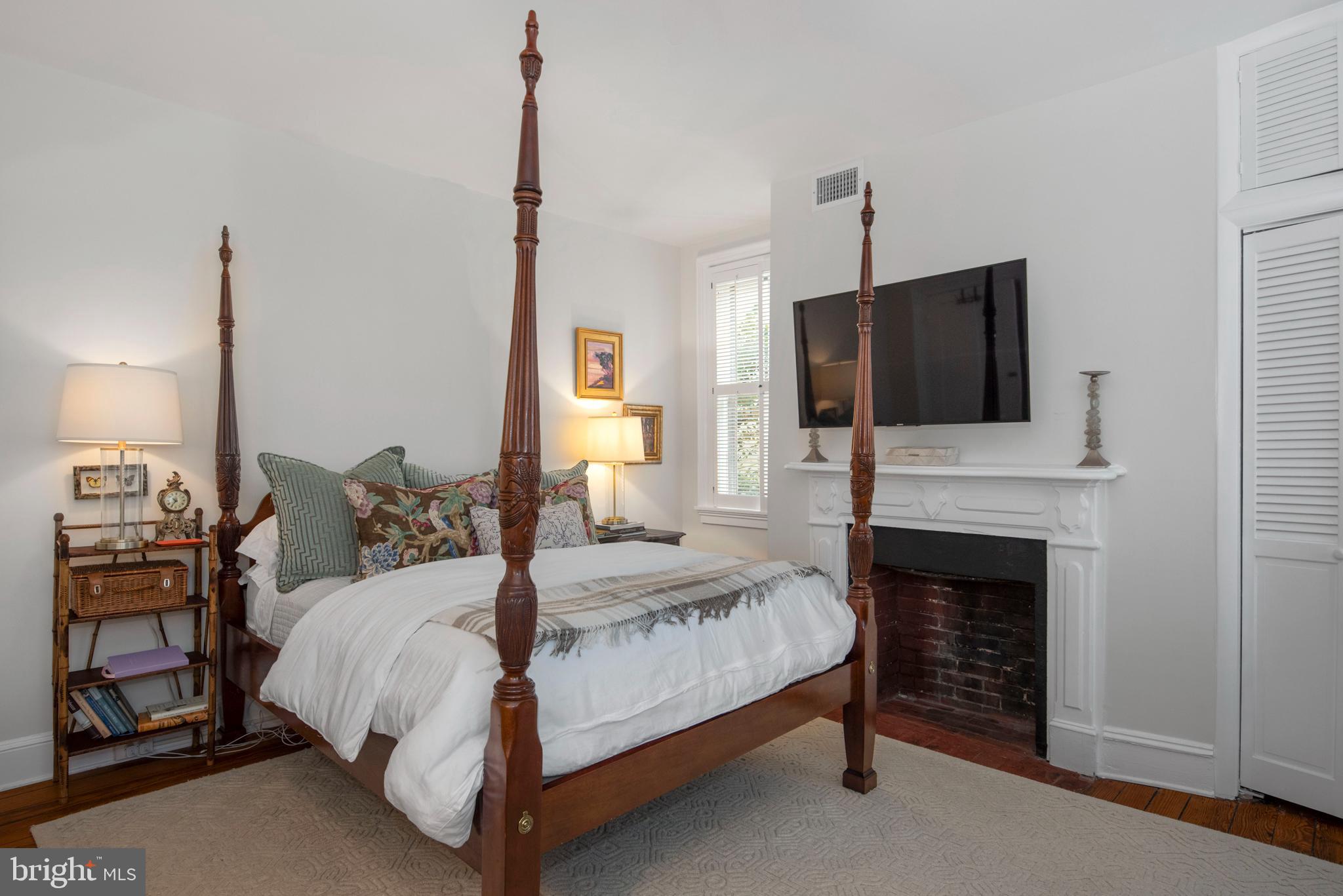 HISTORIC DISTRICT - Residential