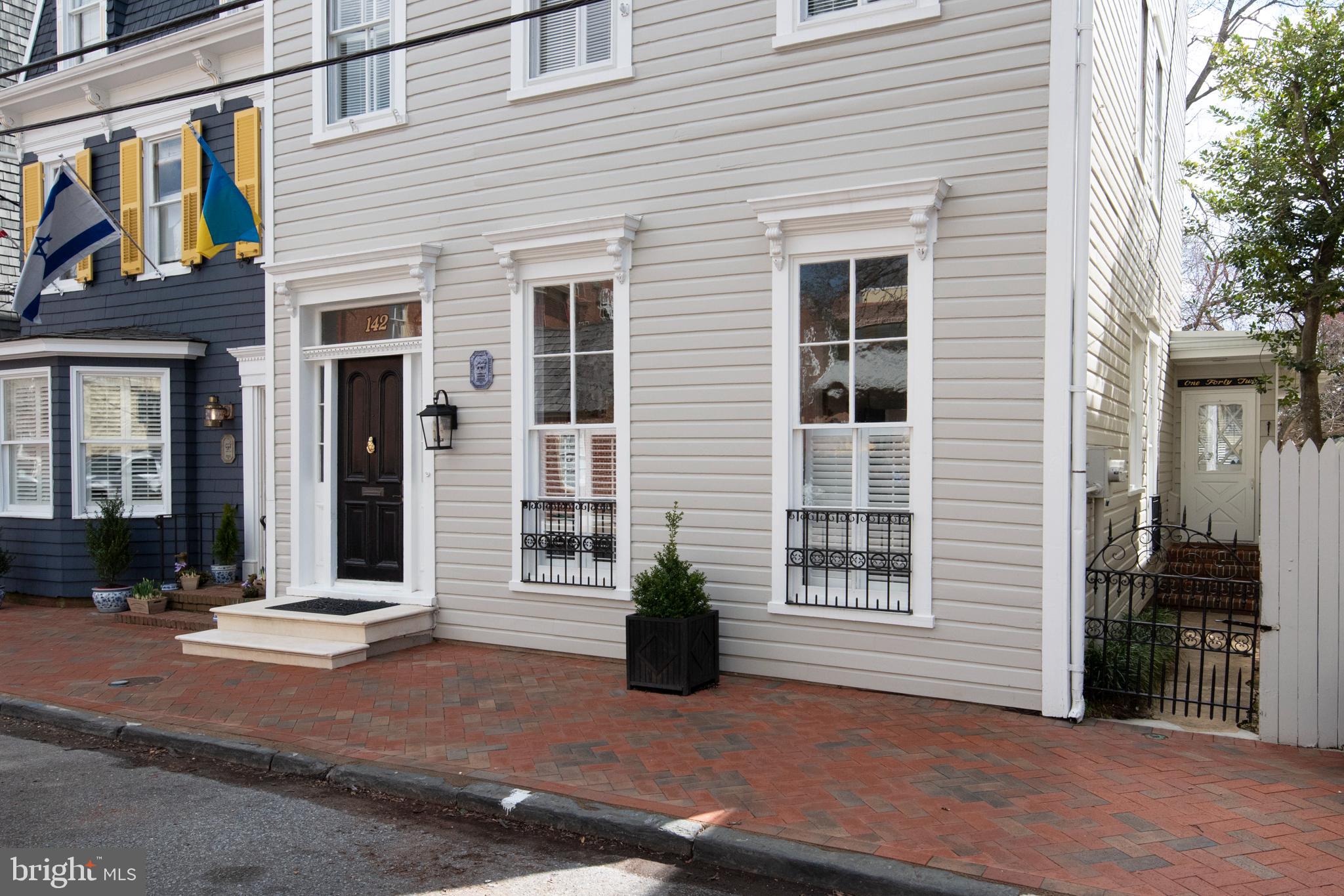 HISTORIC DISTRICT - Residential