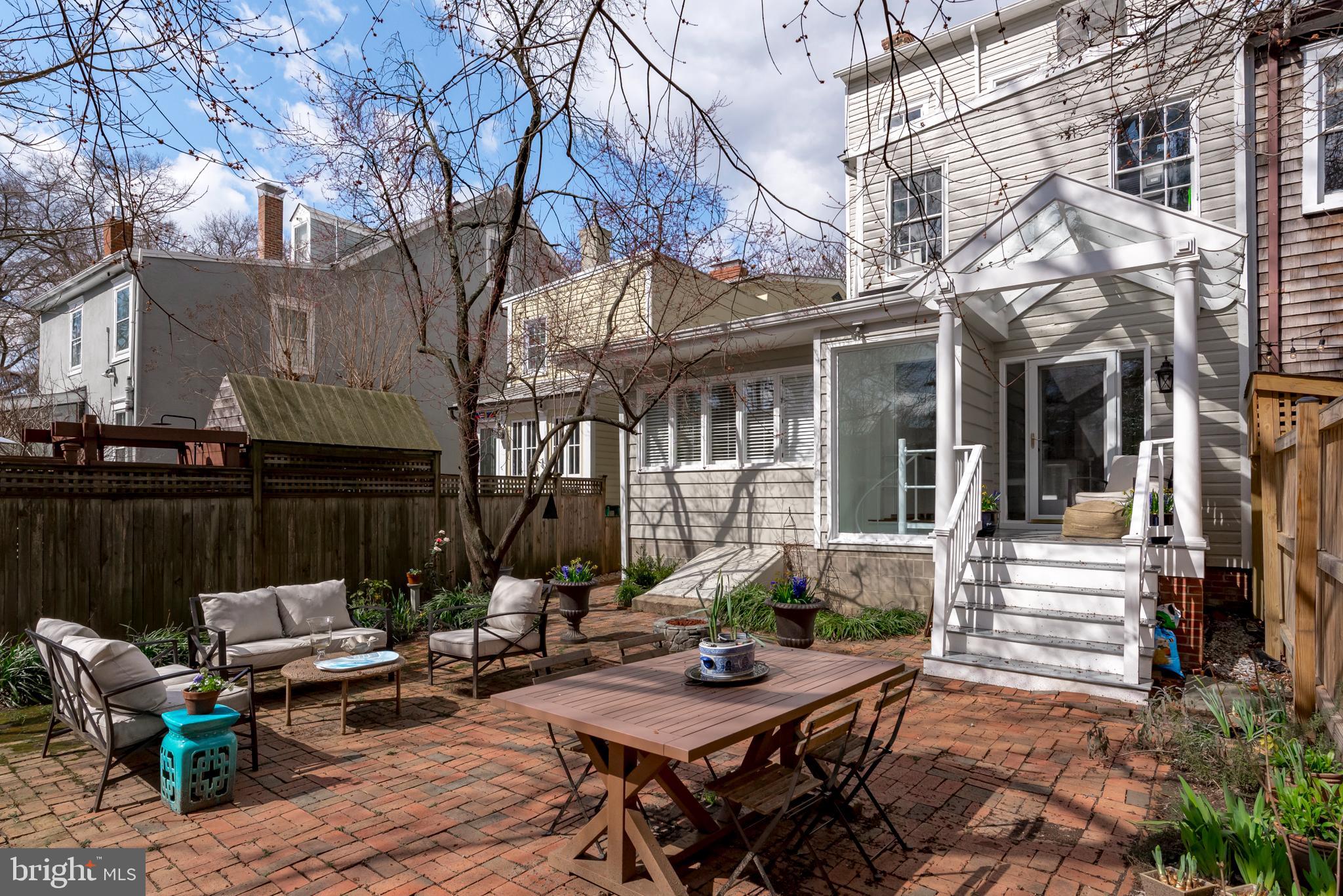 HISTORIC DISTRICT - Residential