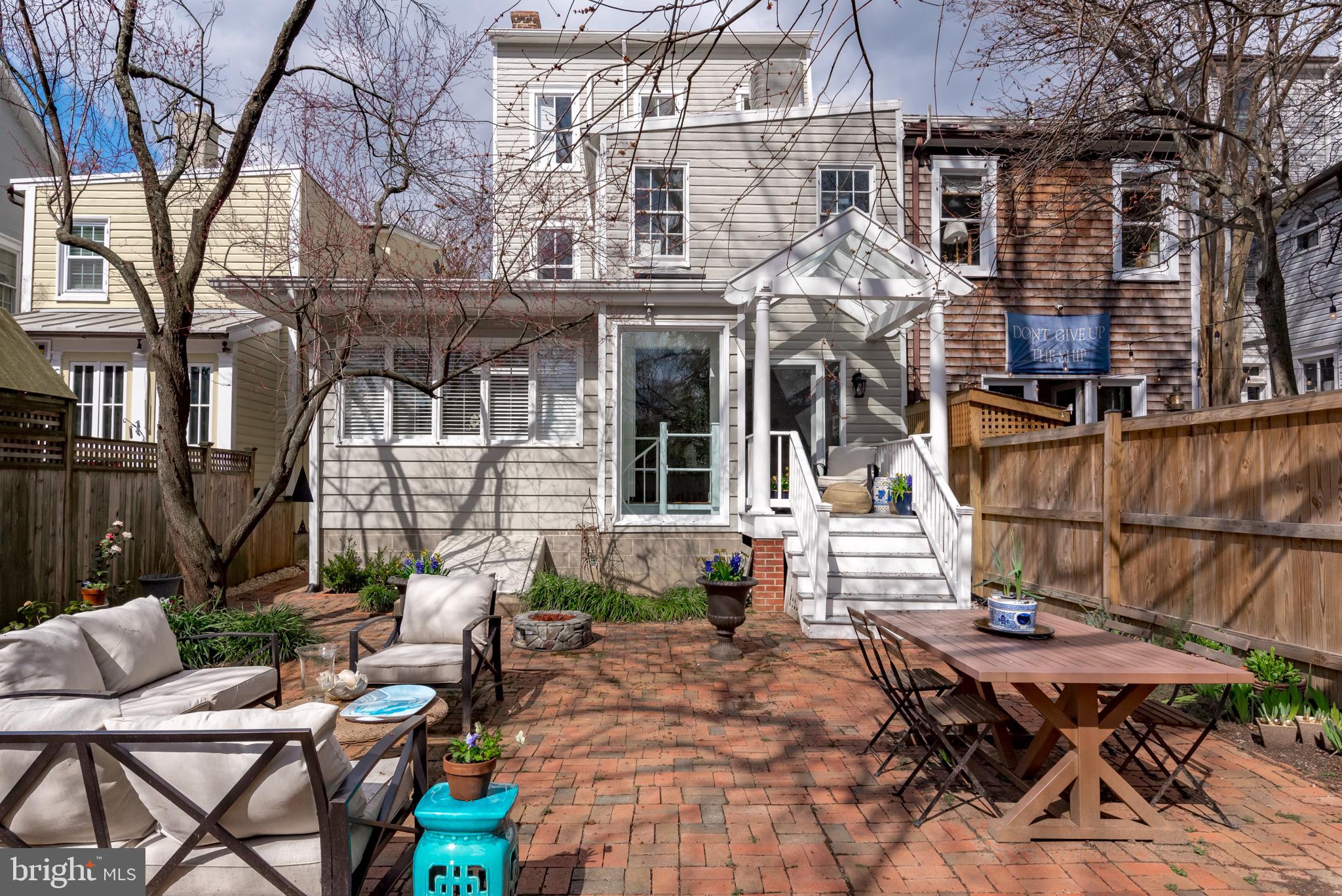 HISTORIC DISTRICT - Residential