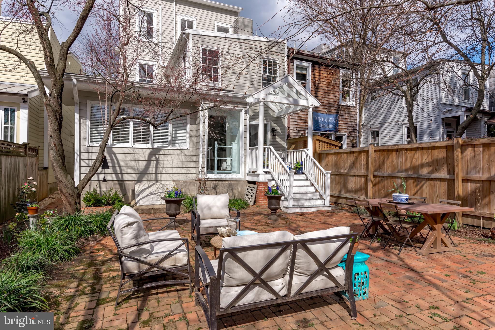 HISTORIC DISTRICT - Residential