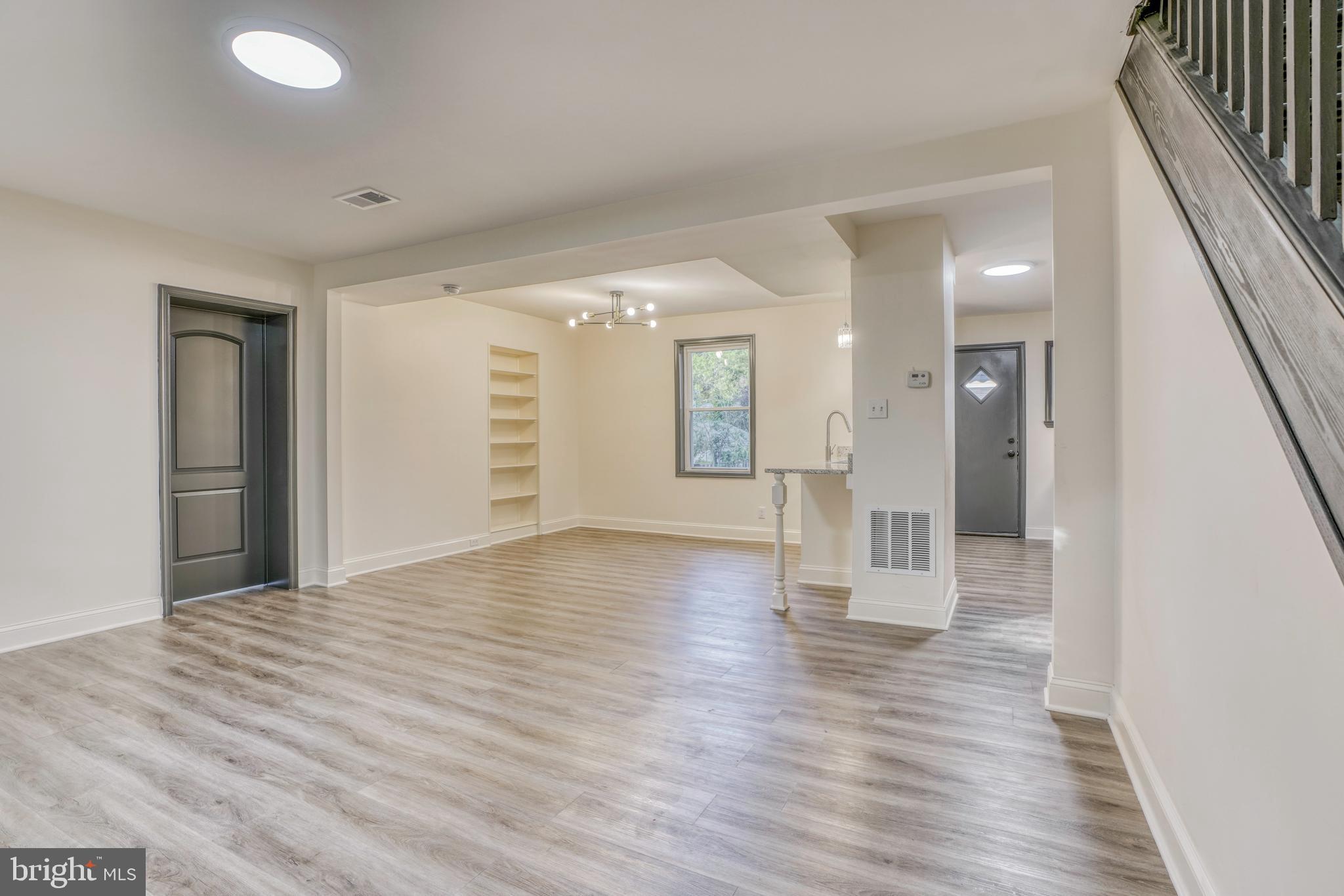 DUNDALK - Residential Lease