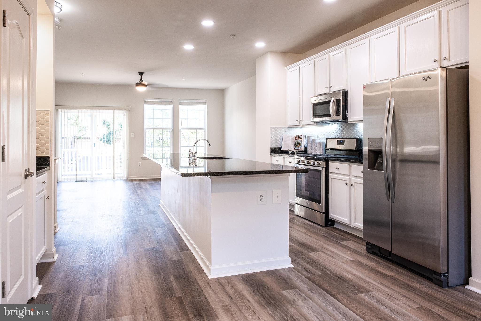 WOODLAKE TOWNS CODM - Residential Lease