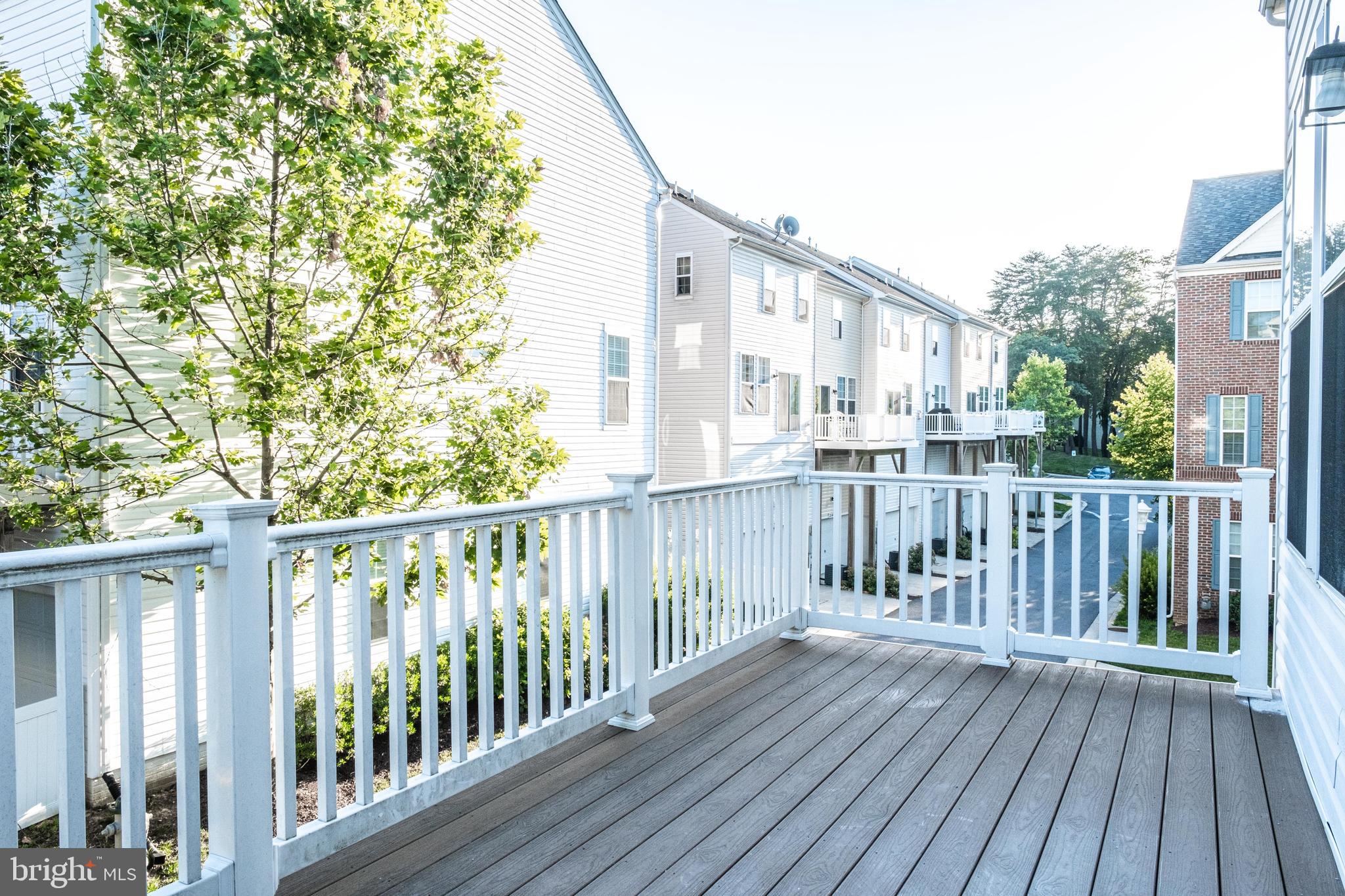 WOODLAKE TOWNS CODM - Residential Lease