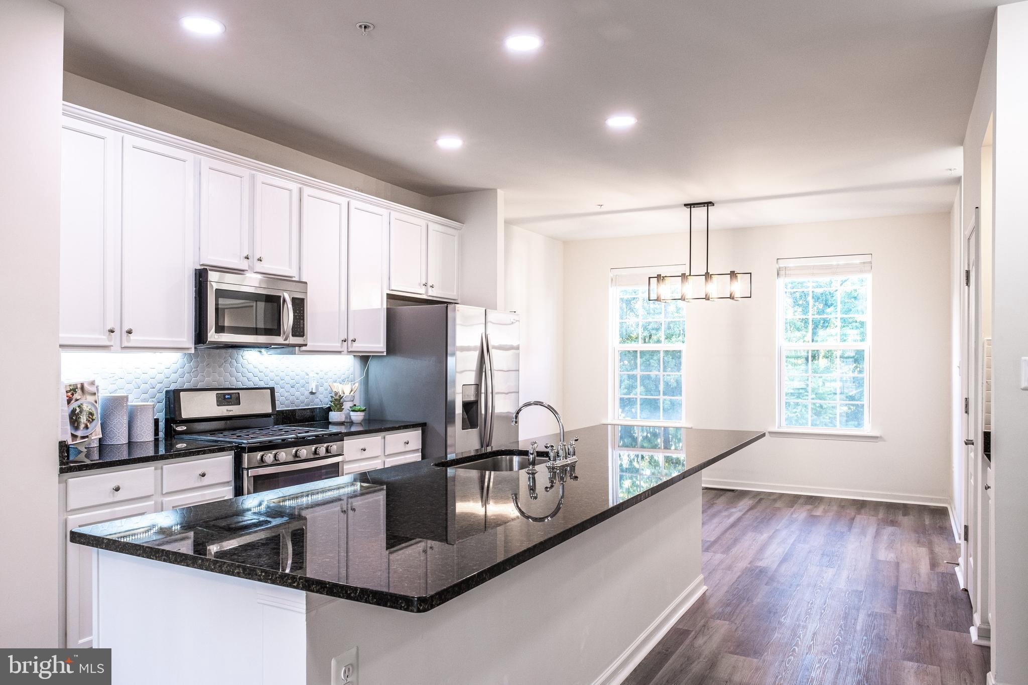 WOODLAKE TOWNS CODM - Residential Lease