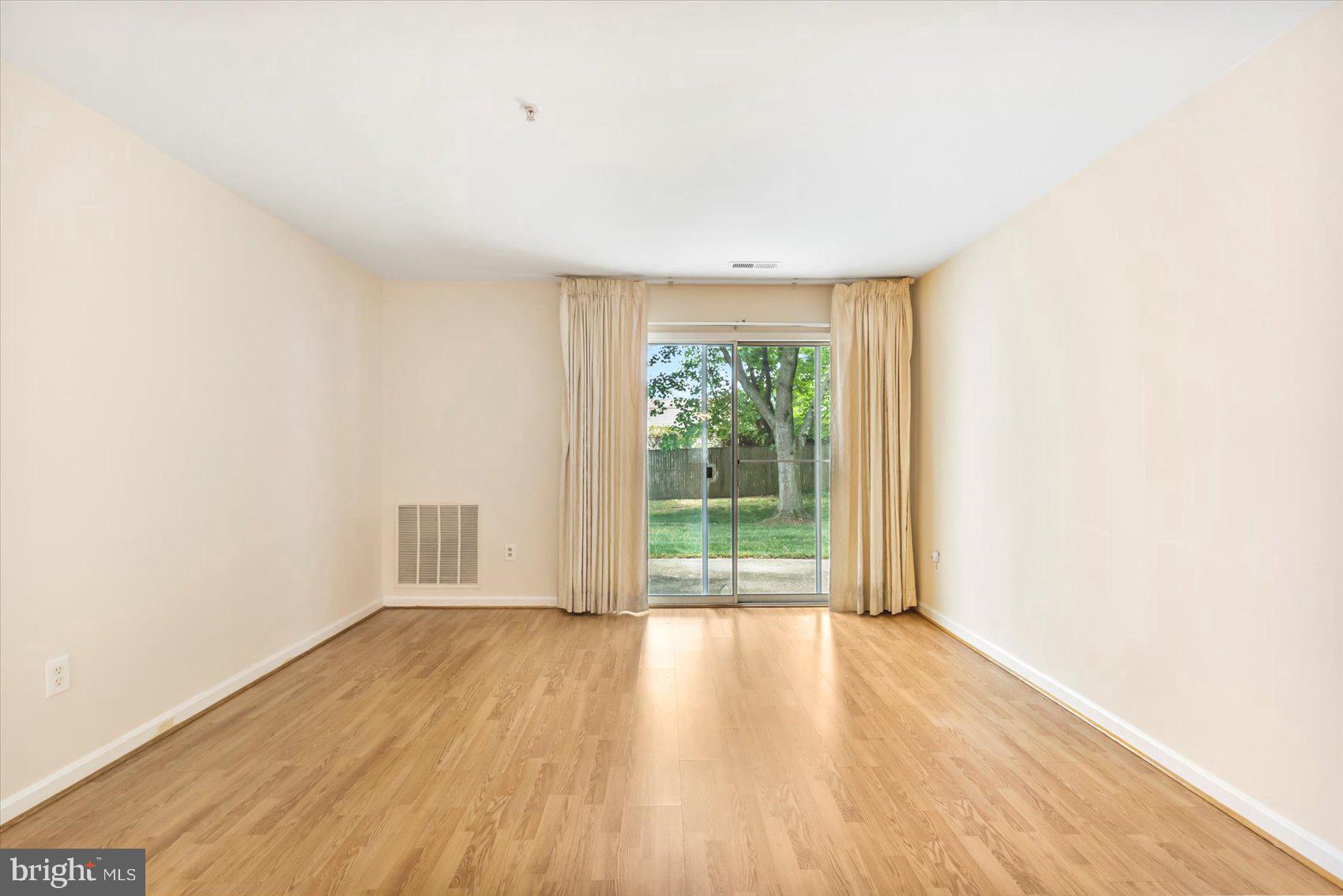 CHERRY VIEW PARK - Residential