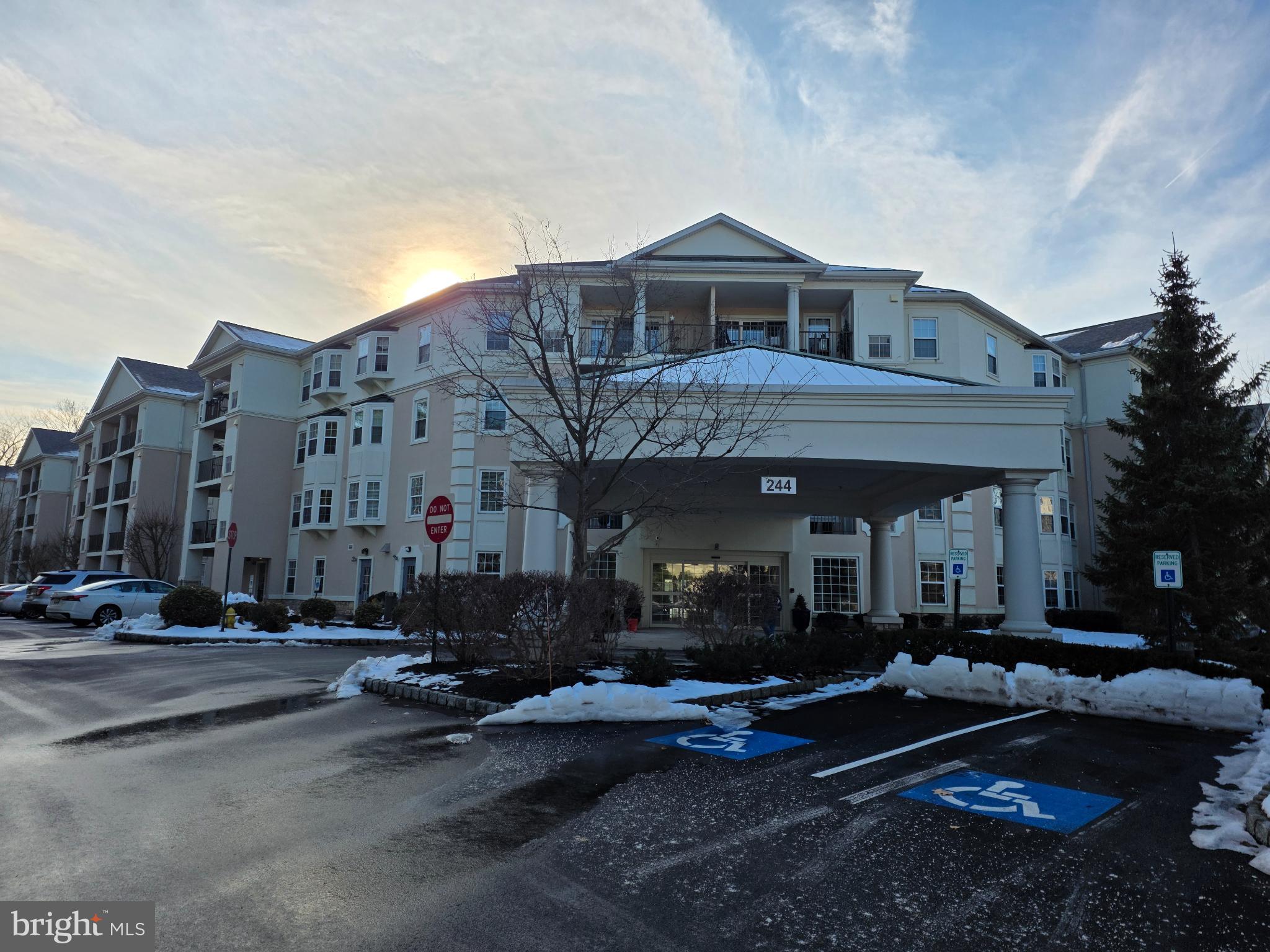 WINDSOR AT GLEN MI - Residential Lease