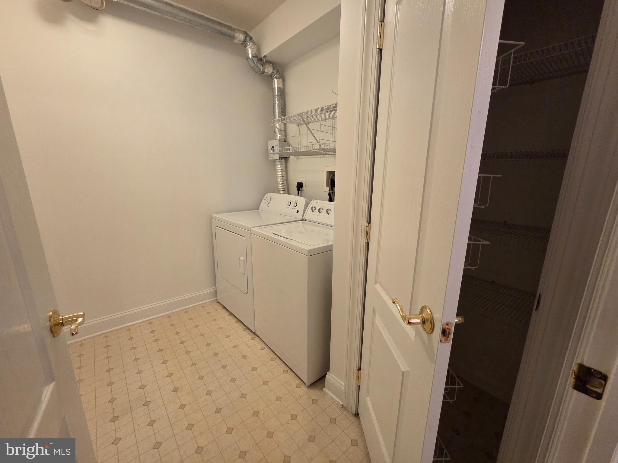 WINDSOR AT GLEN MI - Residential Lease