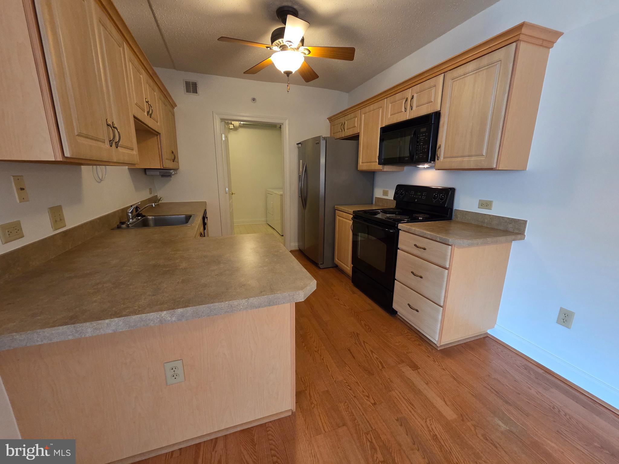 WINDSOR AT GLEN MI - Residential Lease