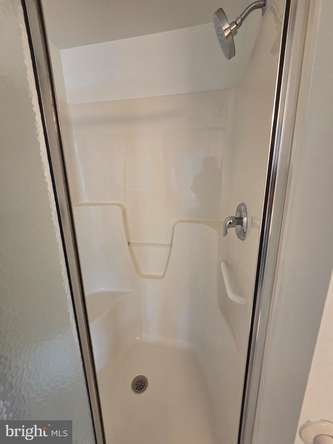 WINDSOR AT GLEN MI - Residential Lease