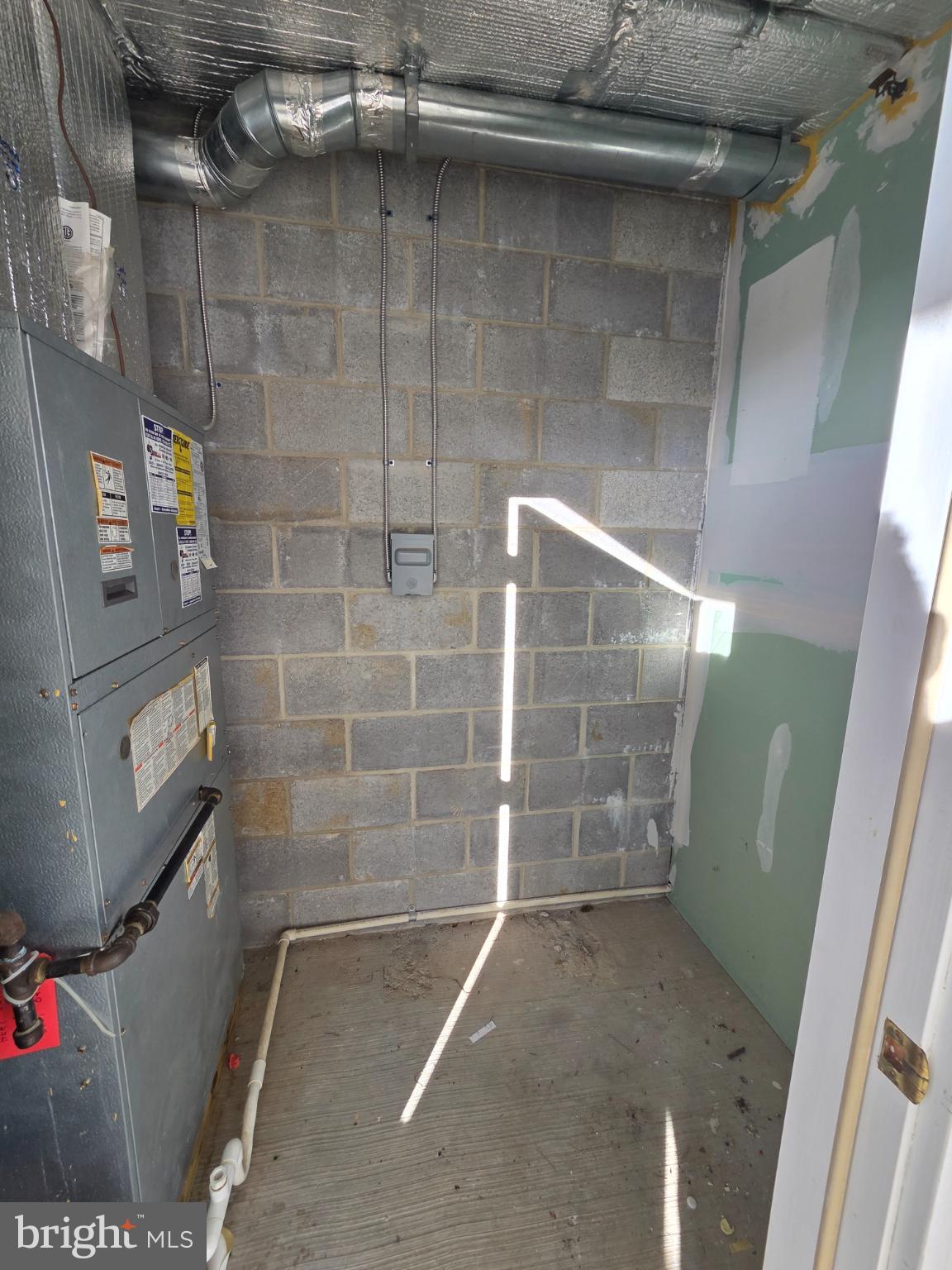 WINDSOR AT GLEN MI - Residential Lease