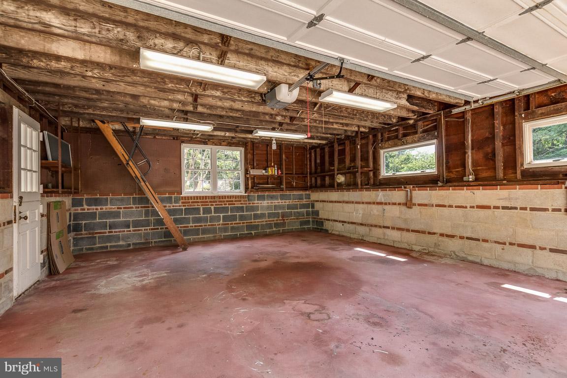 DEBAUGH FARMS - Residential