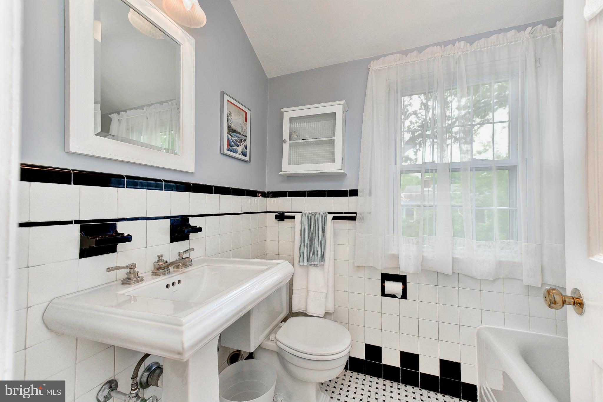 BRADDOCK HEIGHTS - Residential