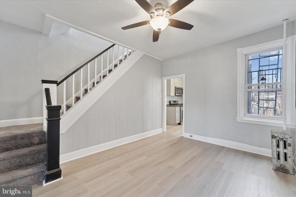 listing image 0