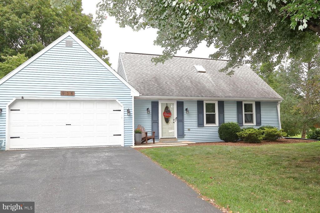 Photo of 935 DRIVER AVE, LANDISVILLE, PA 17538 (MLS # PALA2039304)