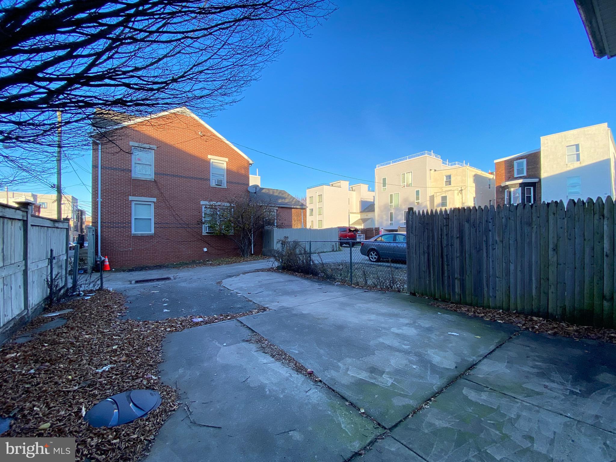 TEMPLE UNIVERSITY - Residential Lease
