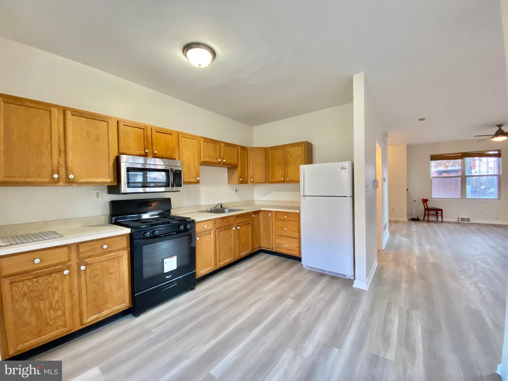 TEMPLE UNIVERSITY - Residential Lease