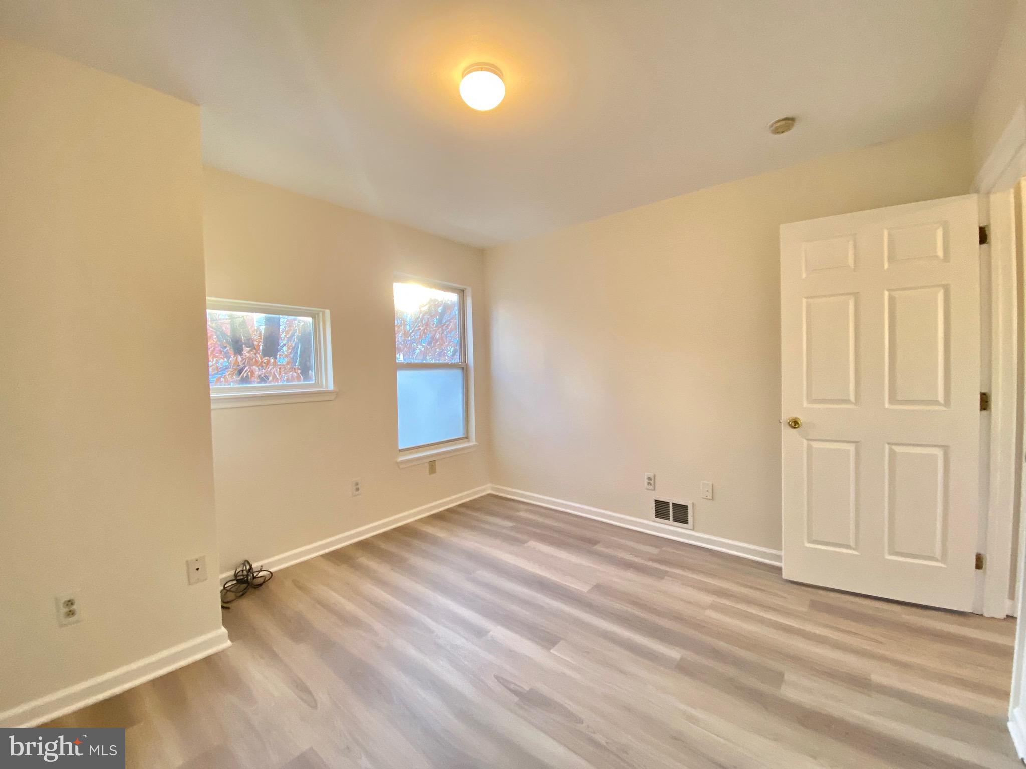 TEMPLE UNIVERSITY - Residential Lease