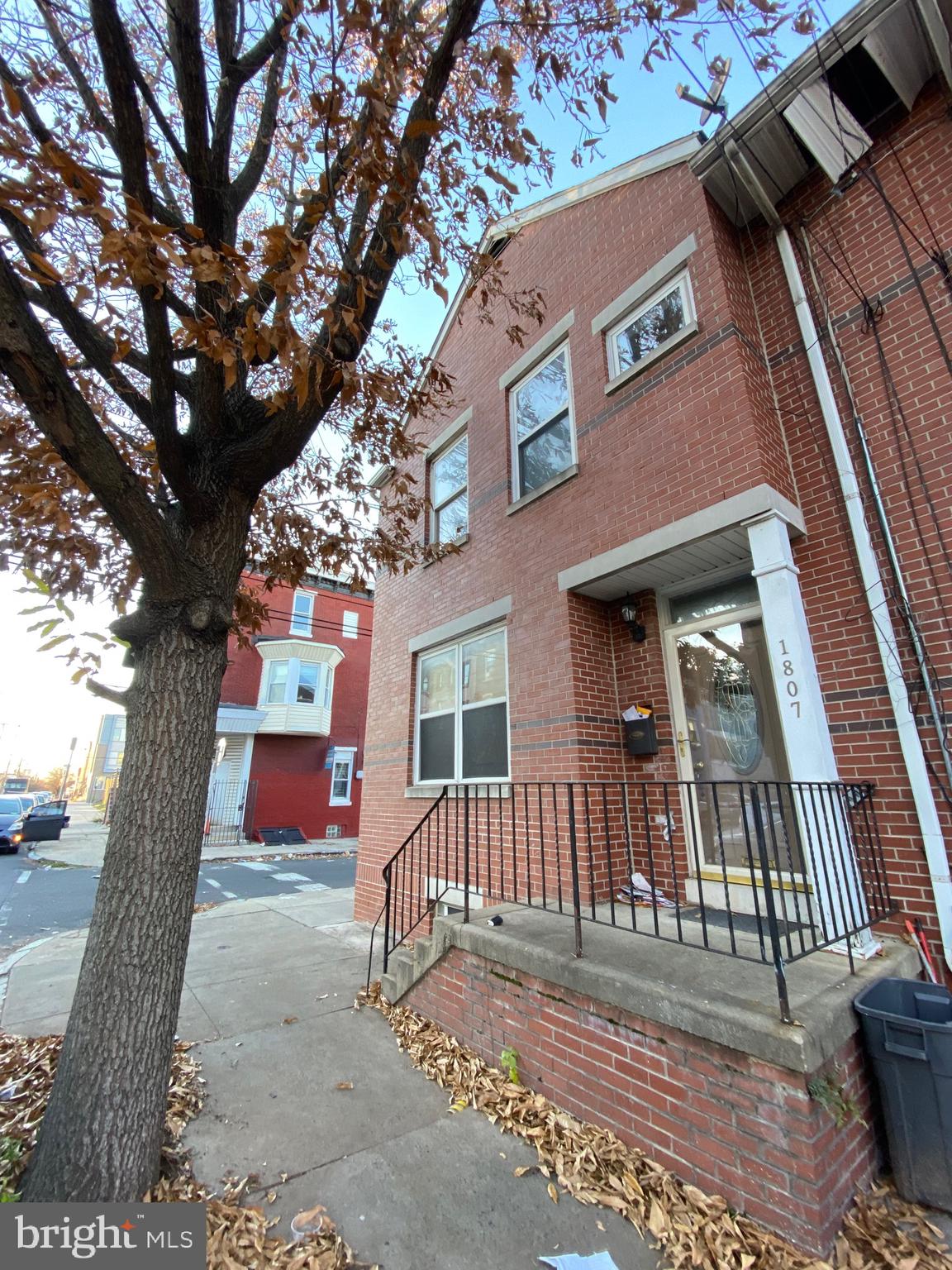 TEMPLE UNIVERSITY - Residential Lease