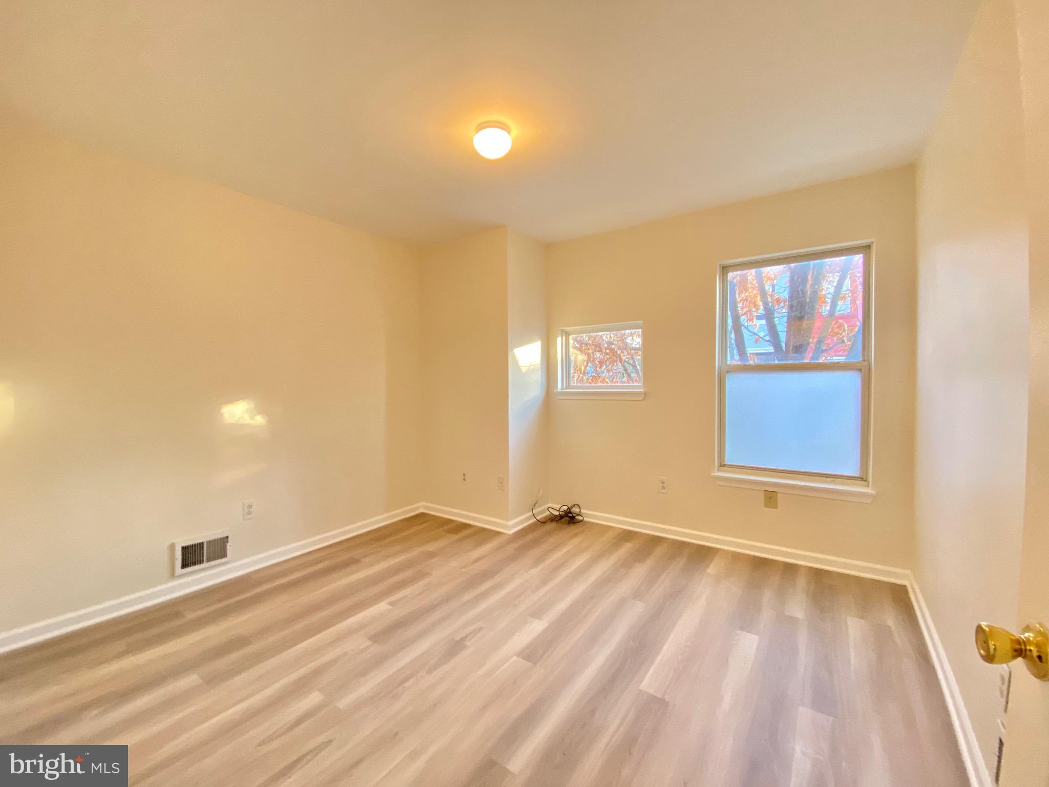 TEMPLE UNIVERSITY - Residential Lease