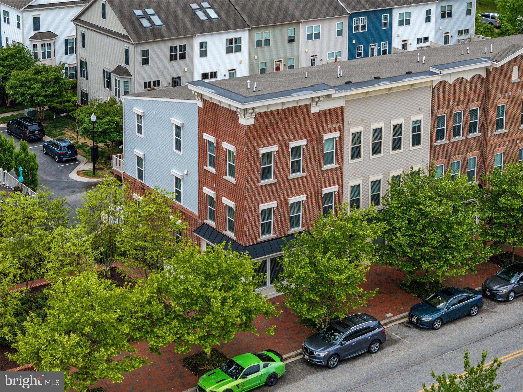 VILLAGE GREENS - Residential