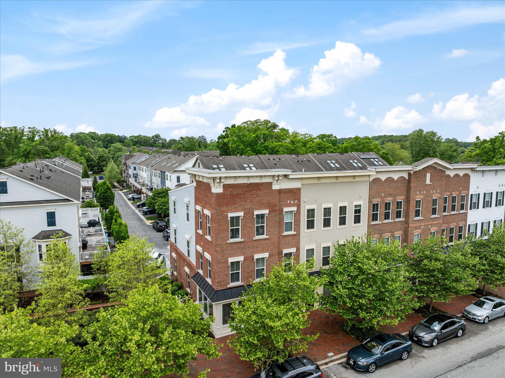 VILLAGE GREENS - Residential