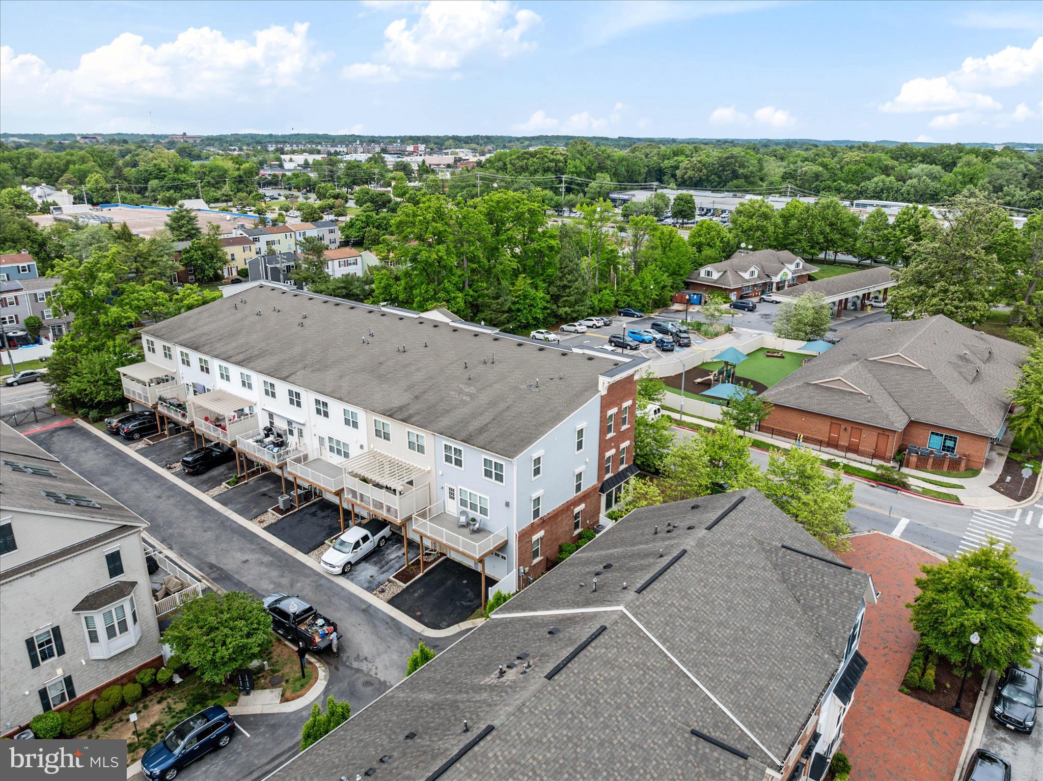 VILLAGE GREENS - Residential