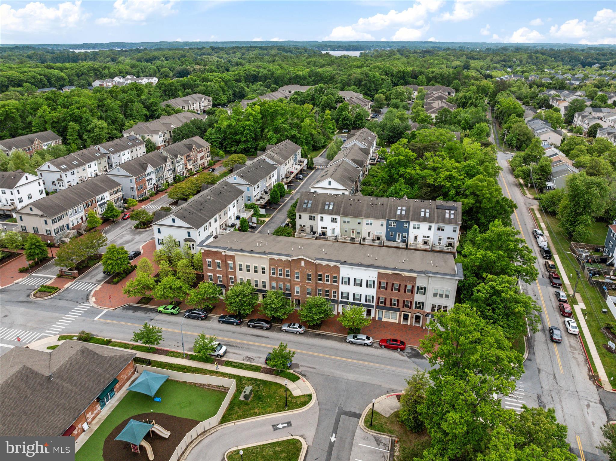 VILLAGE GREENS - Residential