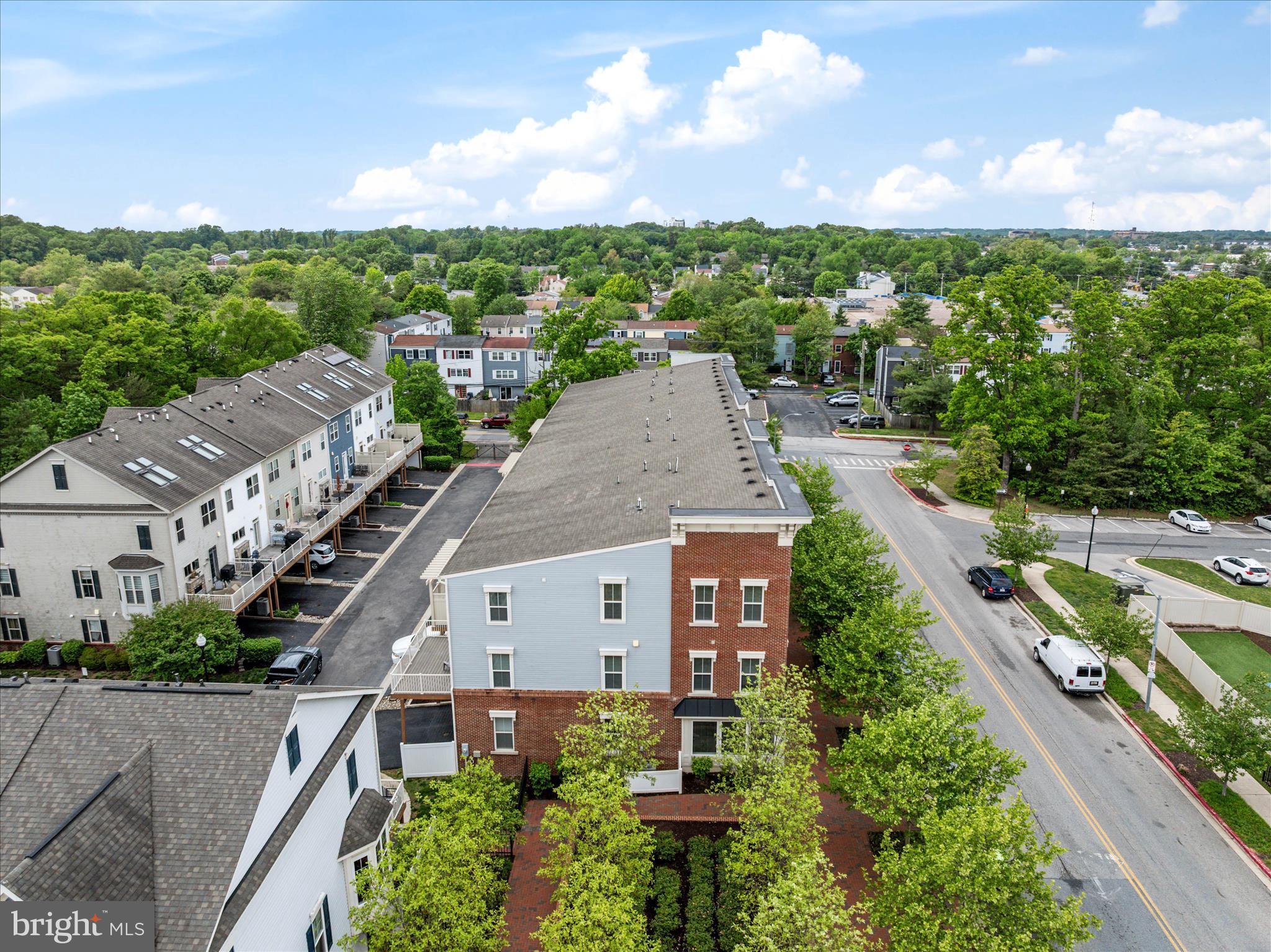 VILLAGE GREENS - Residential