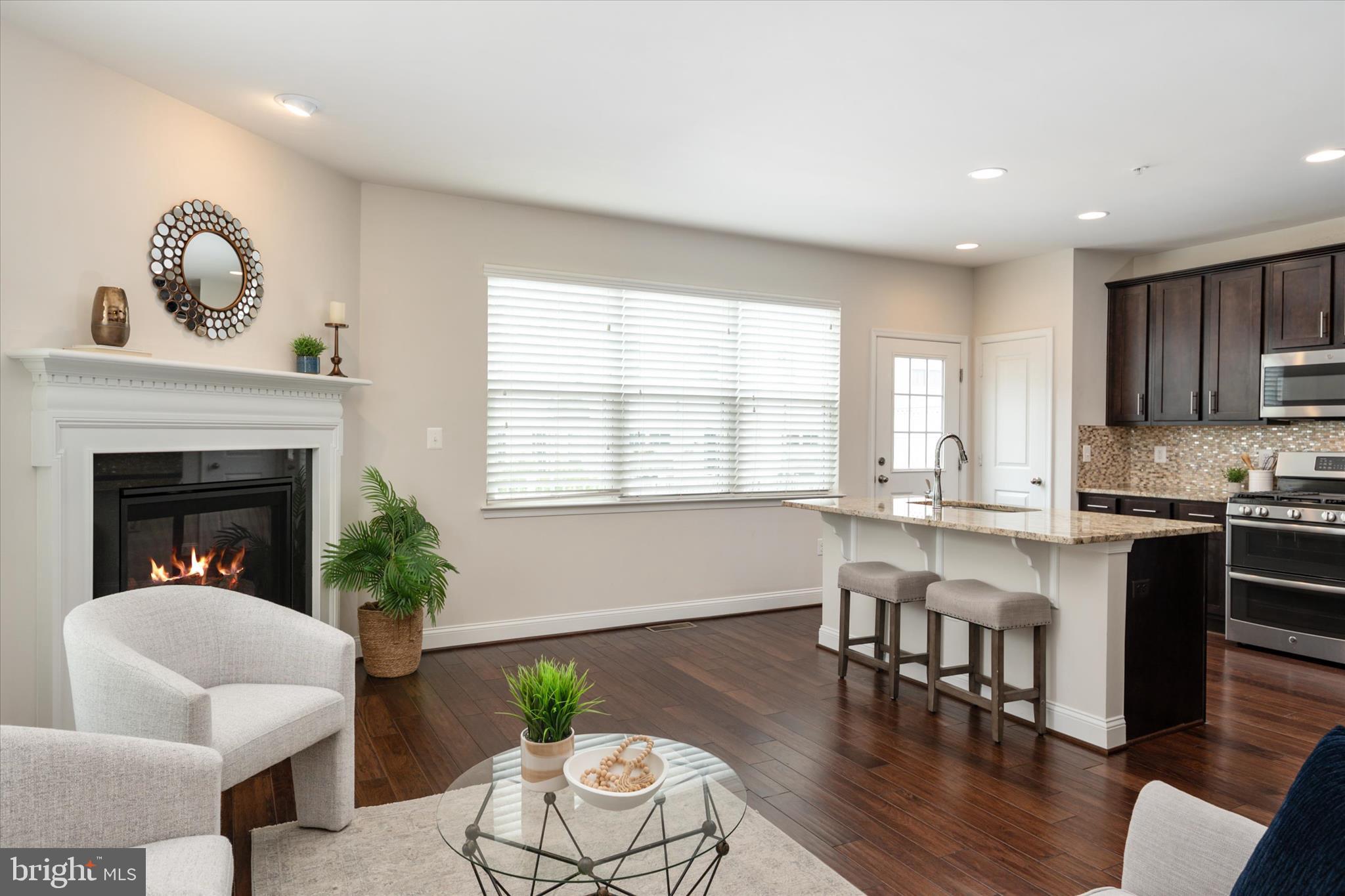 VILLAGE GREENS - Residential