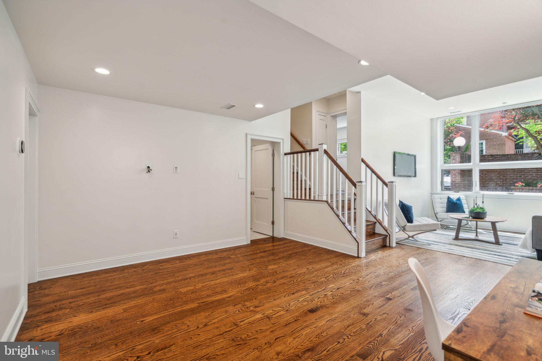 SOCIETY HILL - Residential