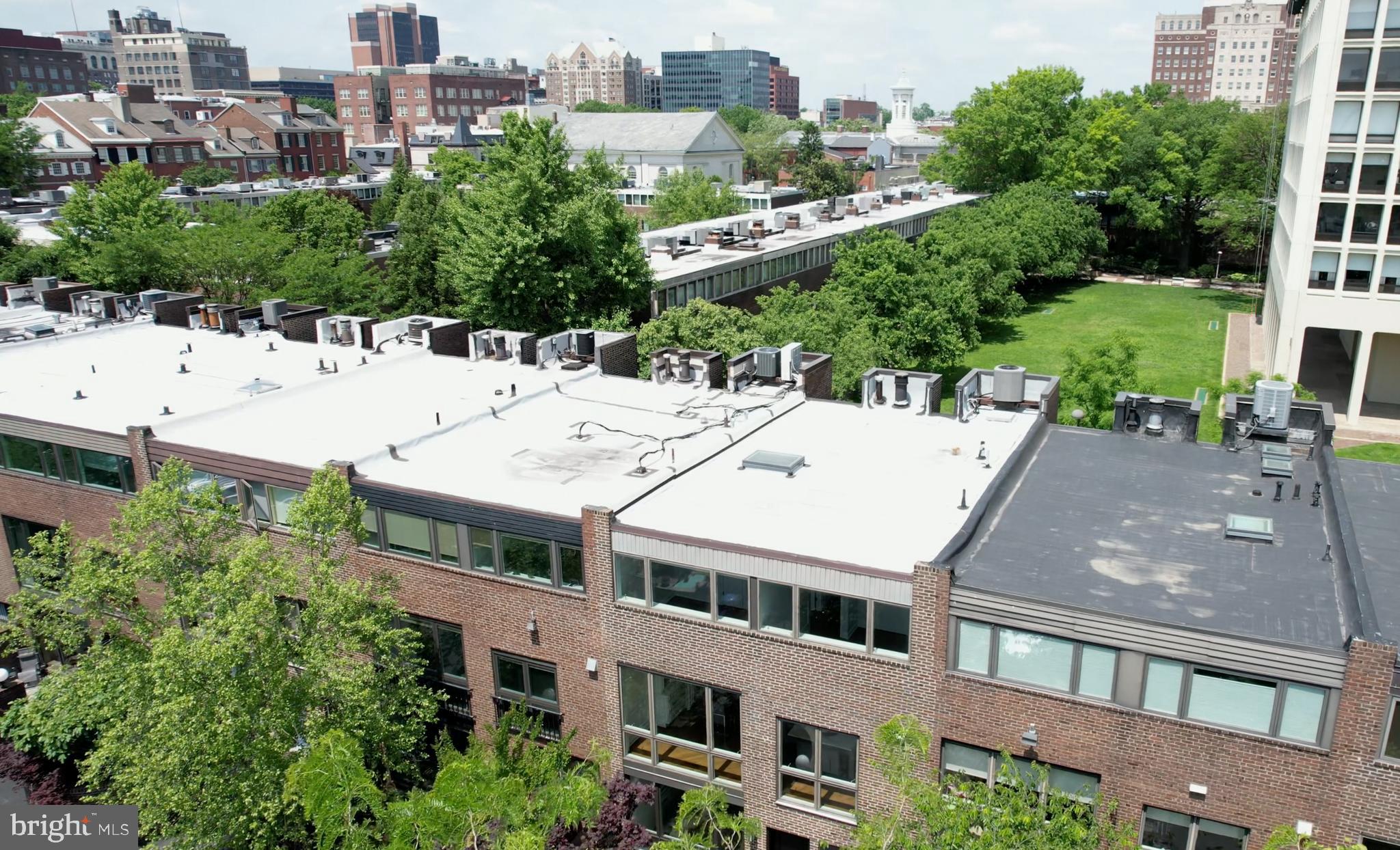 SOCIETY HILL - Residential