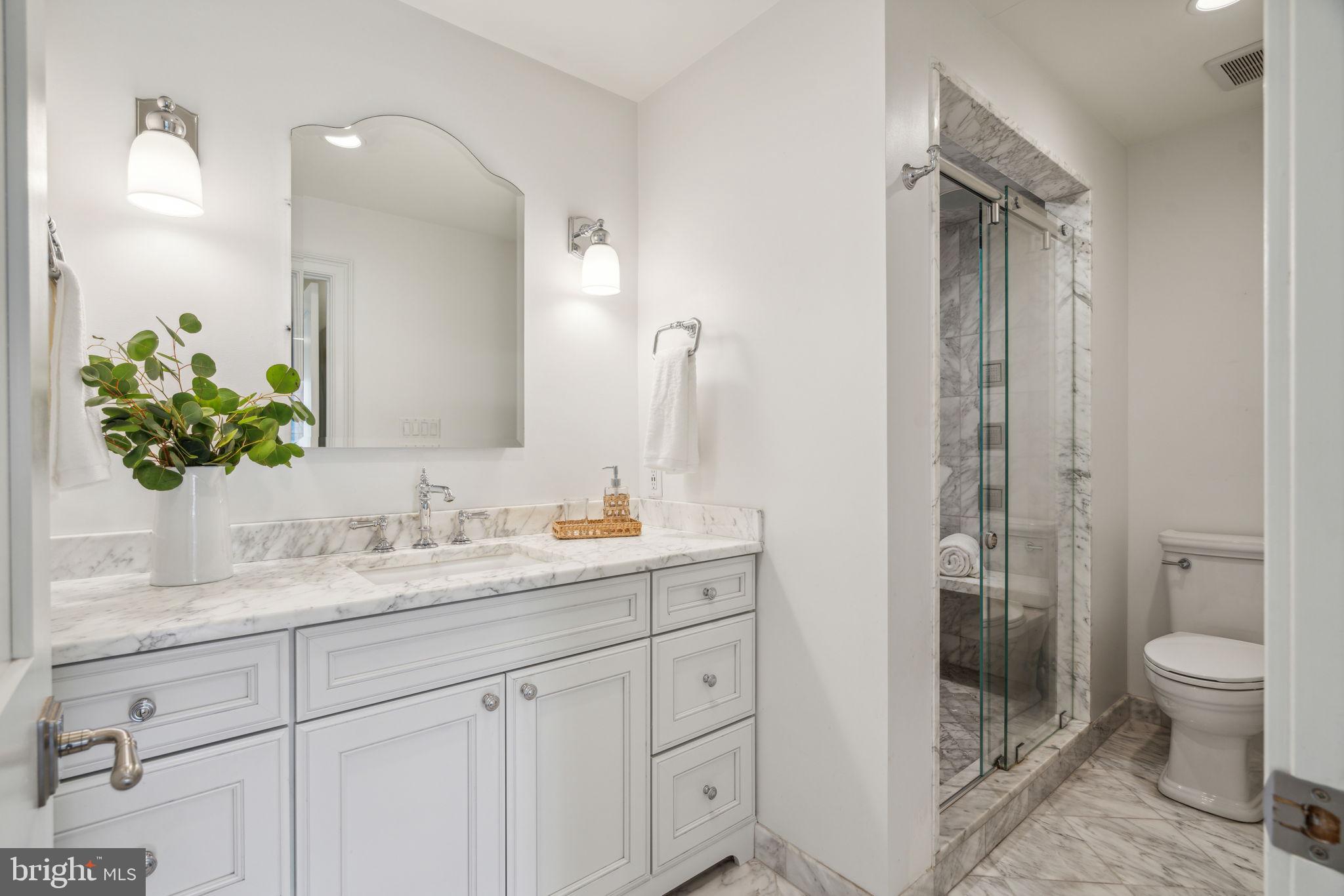 SOCIETY HILL - Residential