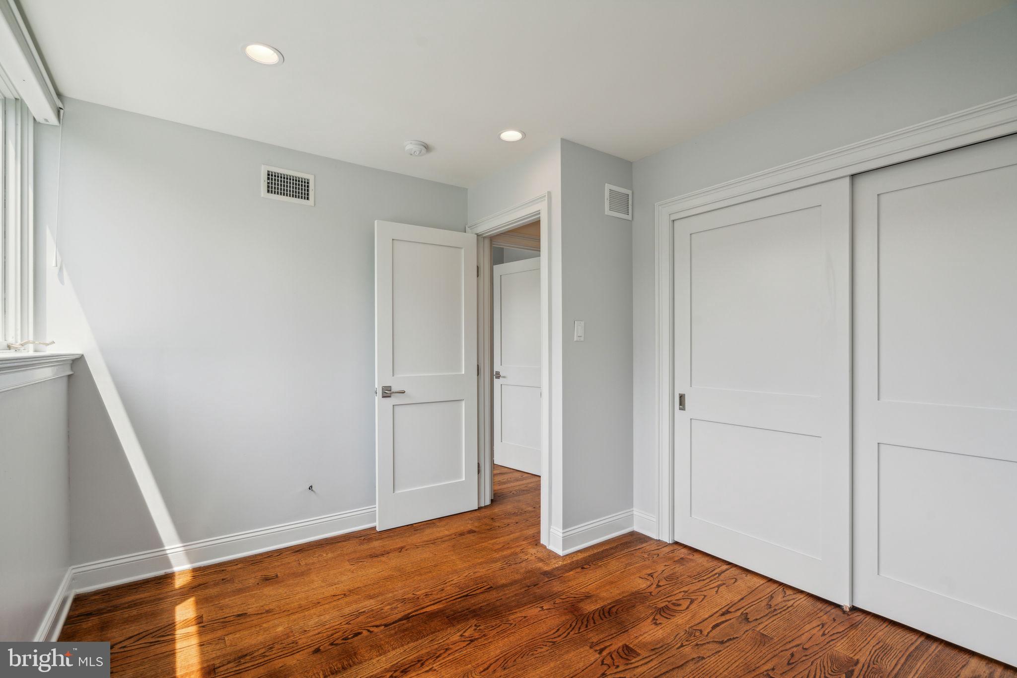 SOCIETY HILL - Residential