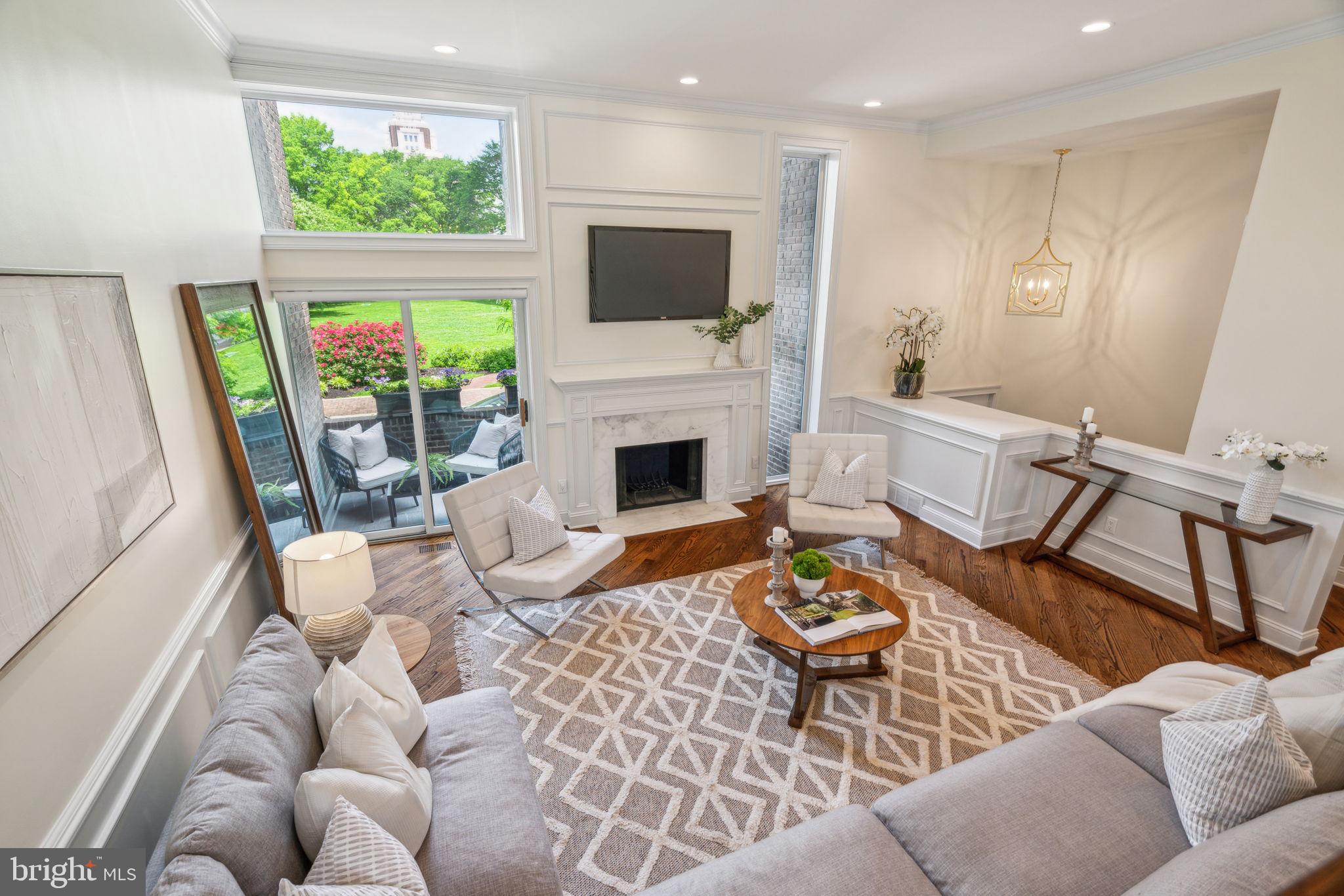 SOCIETY HILL - Residential