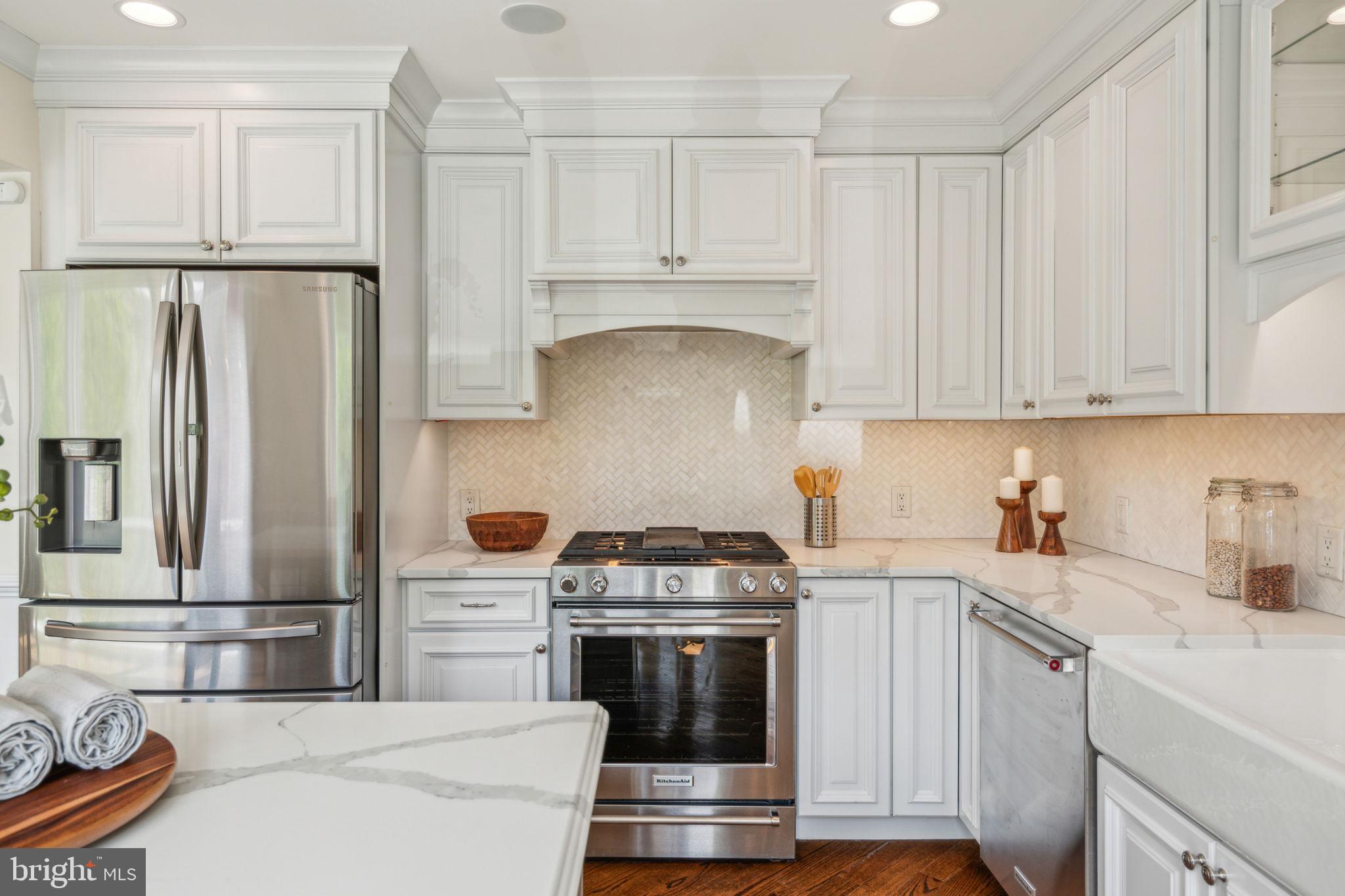 SOCIETY HILL - Residential