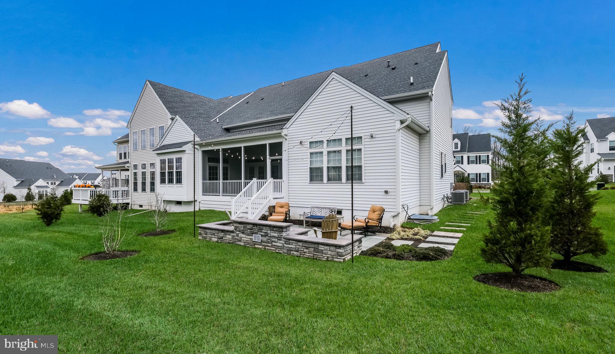 SQUIRES RIDGE - Residential