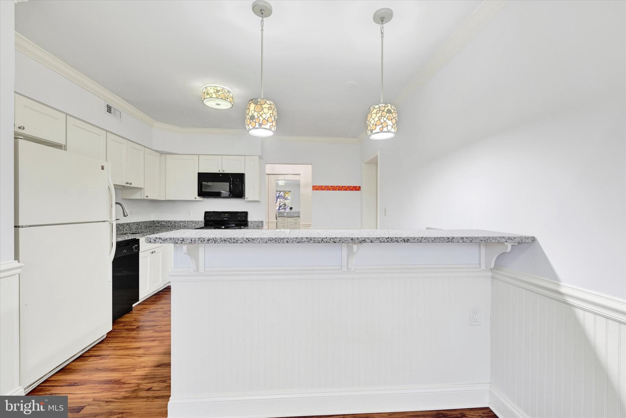 SHEPHERDS KNOLL GARDEN - Residential