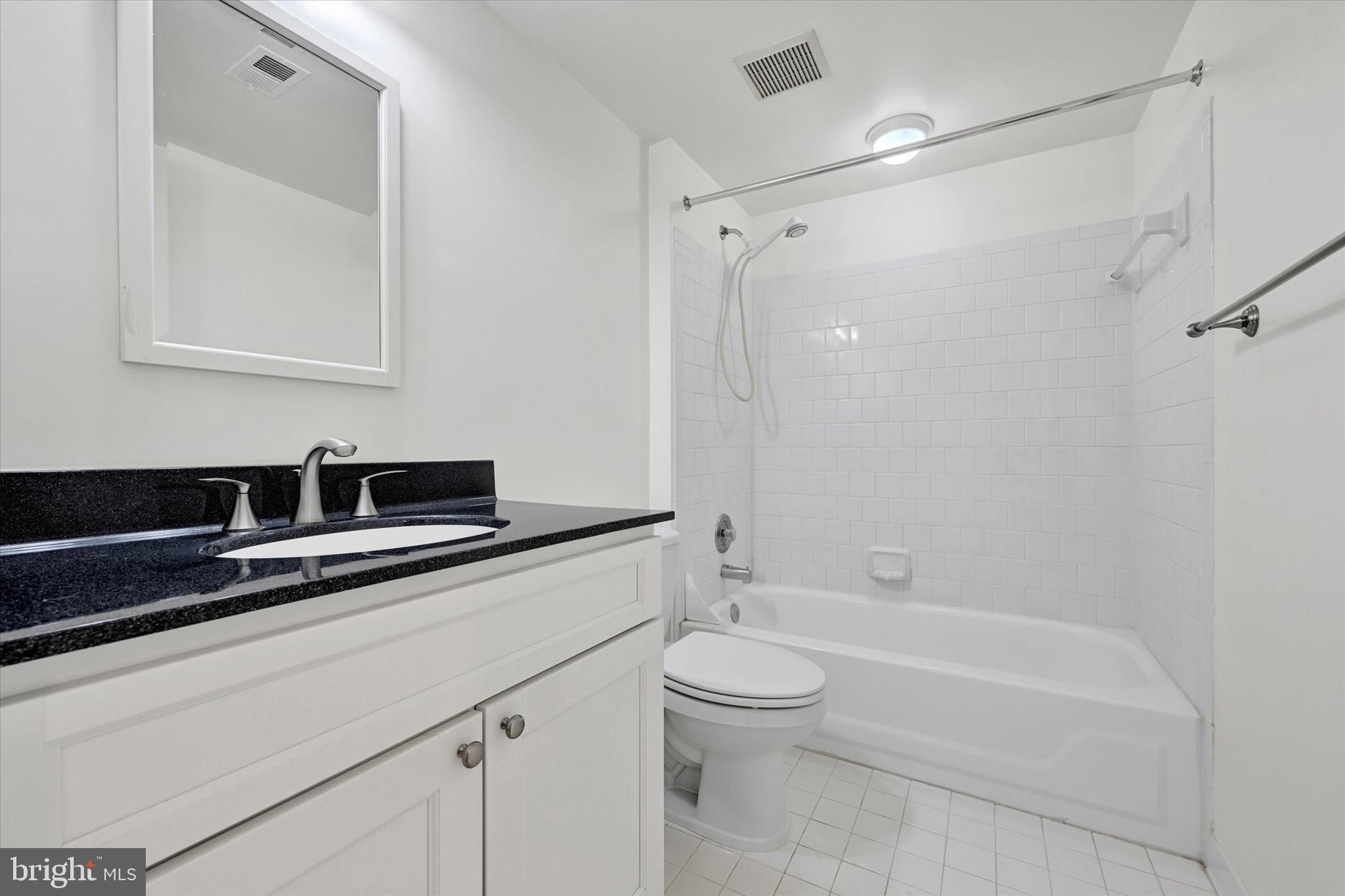 SHEPHERDS KNOLL GARDEN - Residential