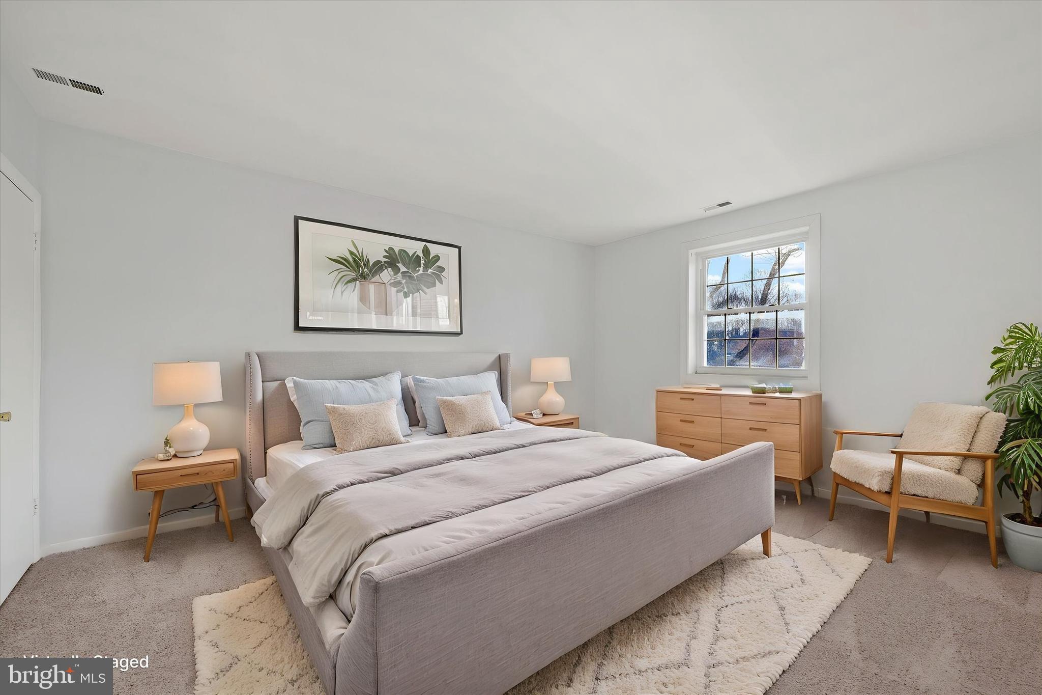 SHEPHERDS KNOLL GARDEN - Residential