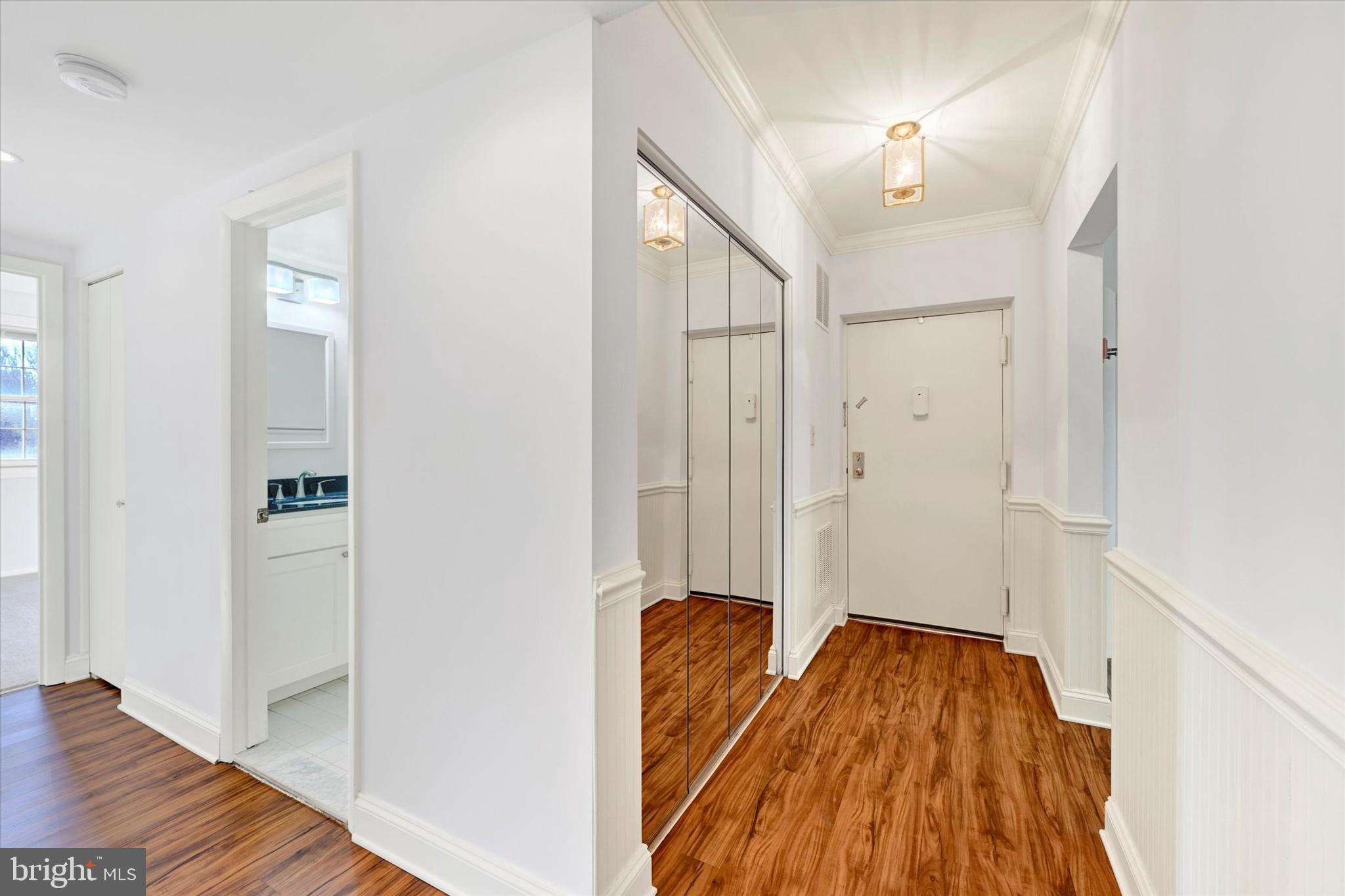 SHEPHERDS KNOLL GARDEN - Residential