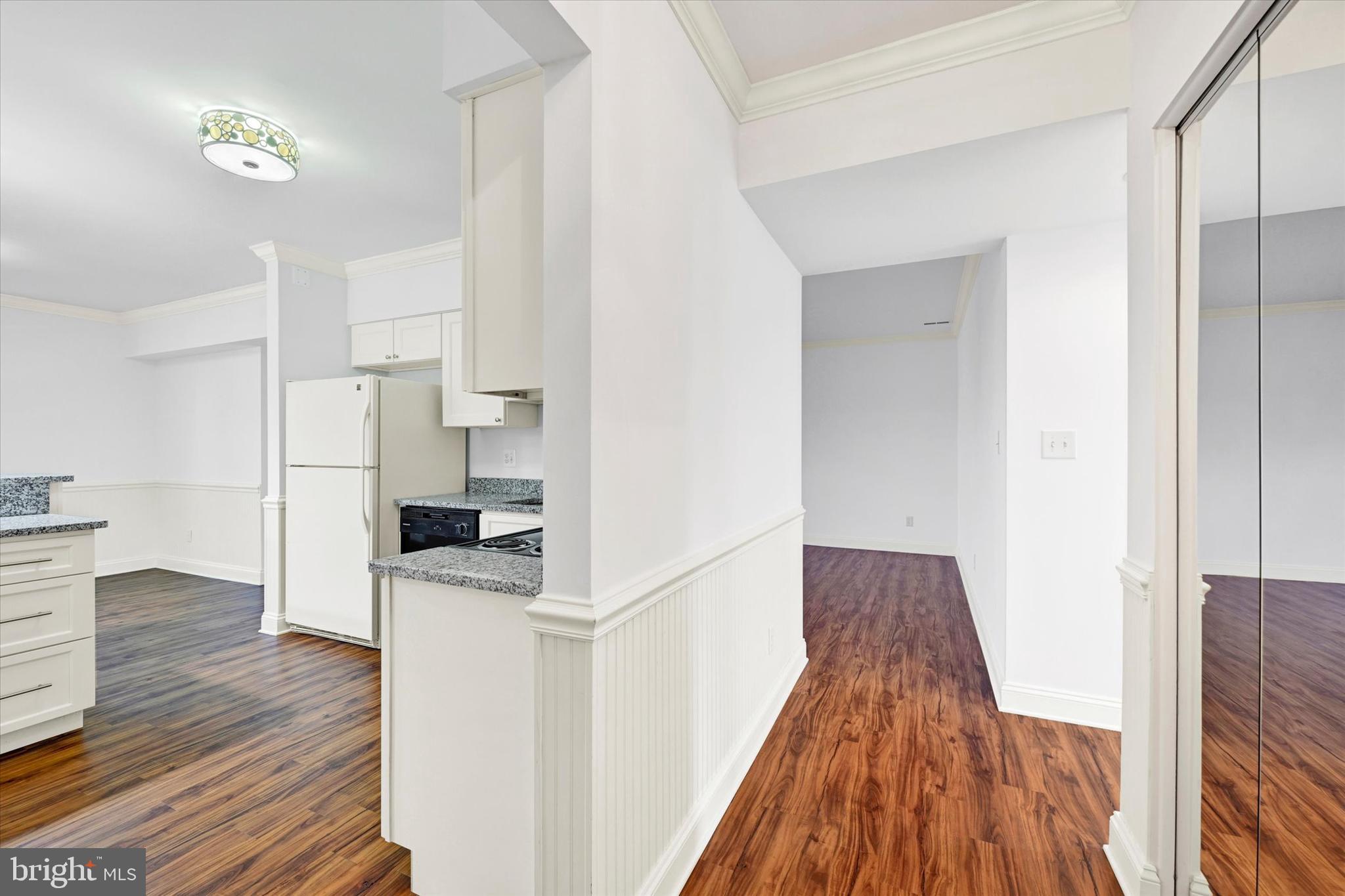 SHEPHERDS KNOLL GARDEN - Residential