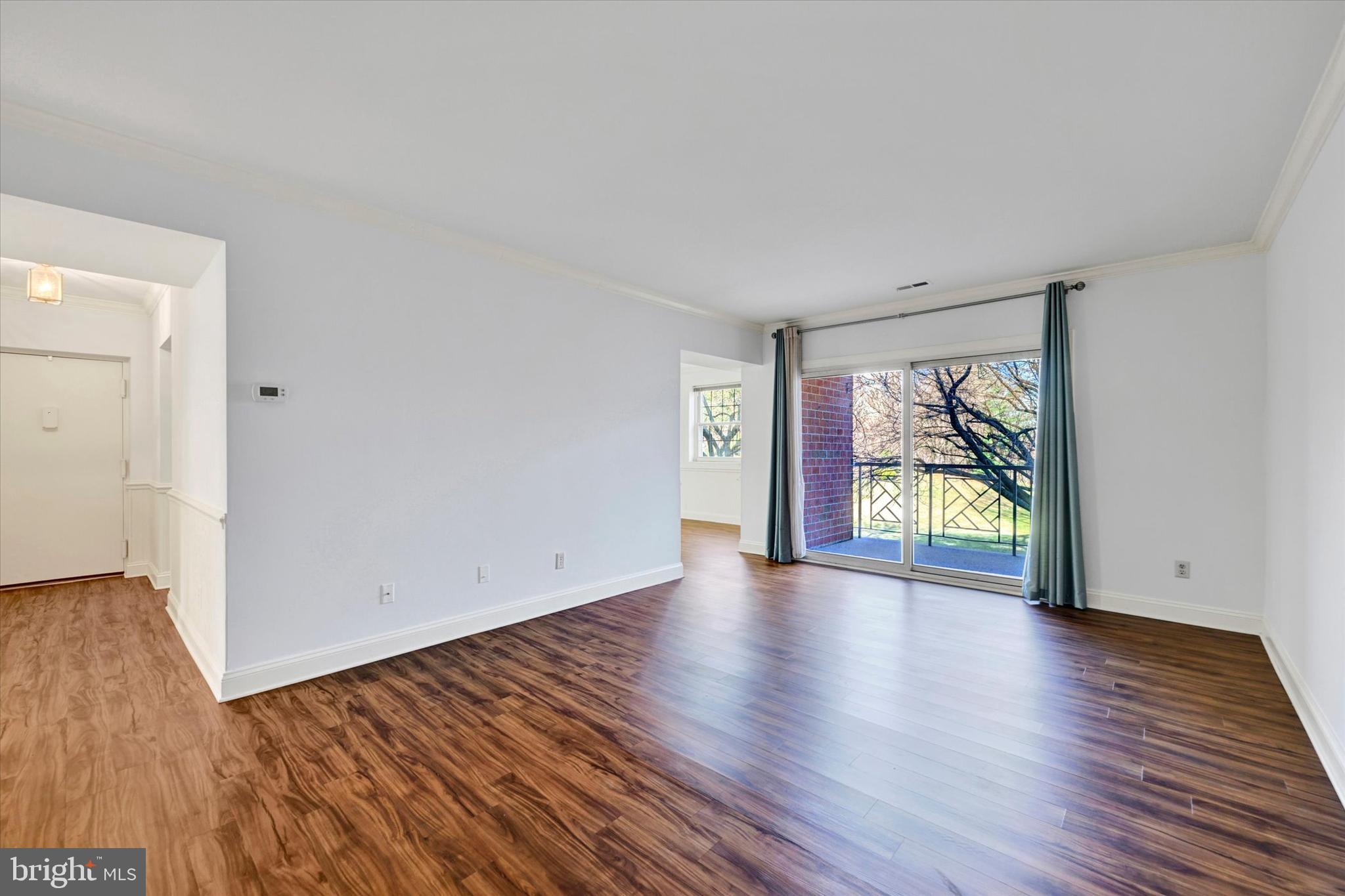 SHEPHERDS KNOLL GARDEN - Residential