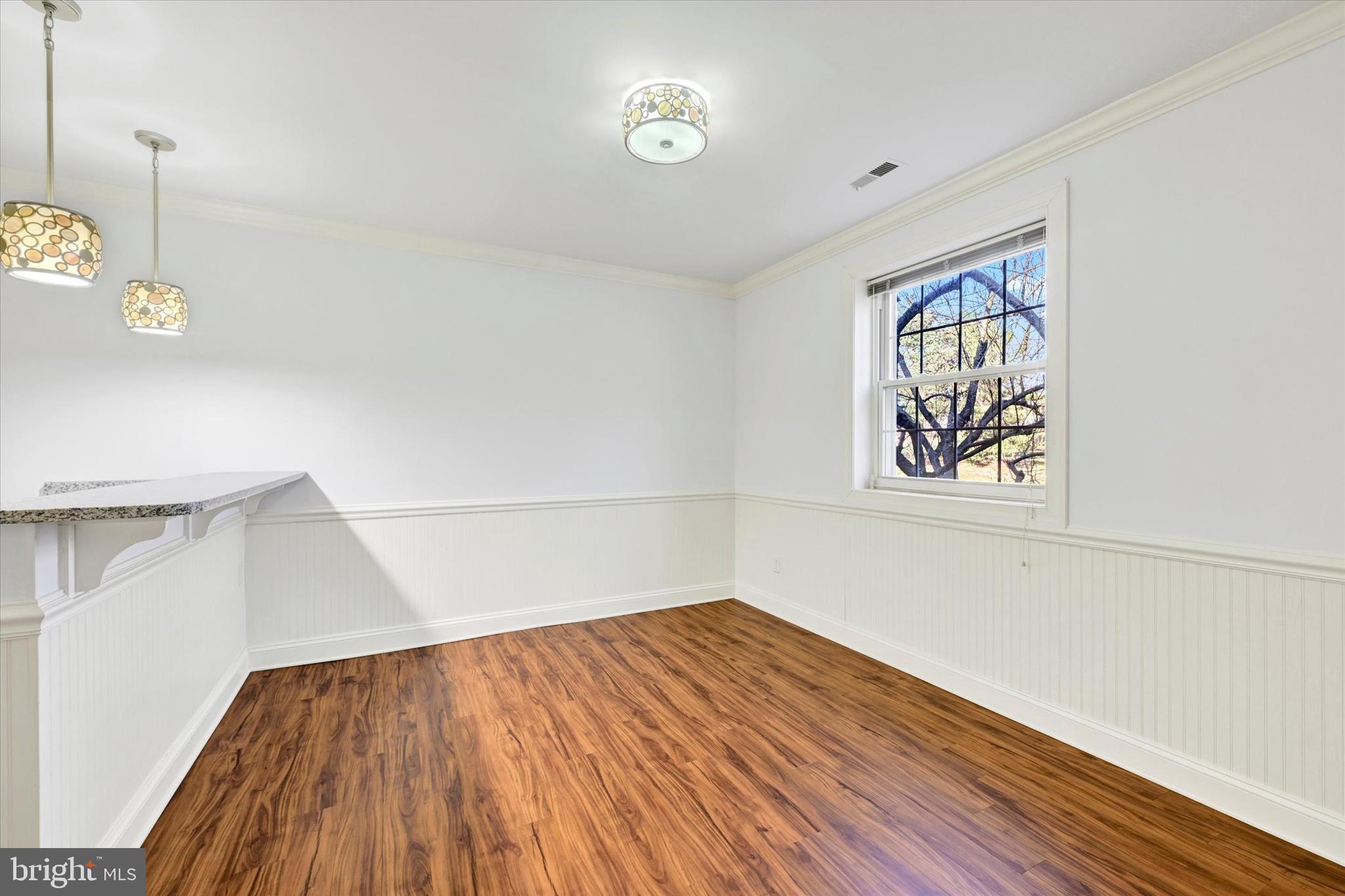 SHEPHERDS KNOLL GARDEN - Residential