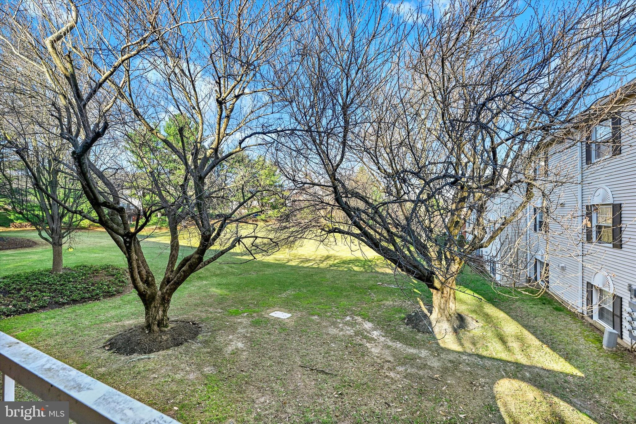 SHEPHERDS KNOLL GARDEN - Residential