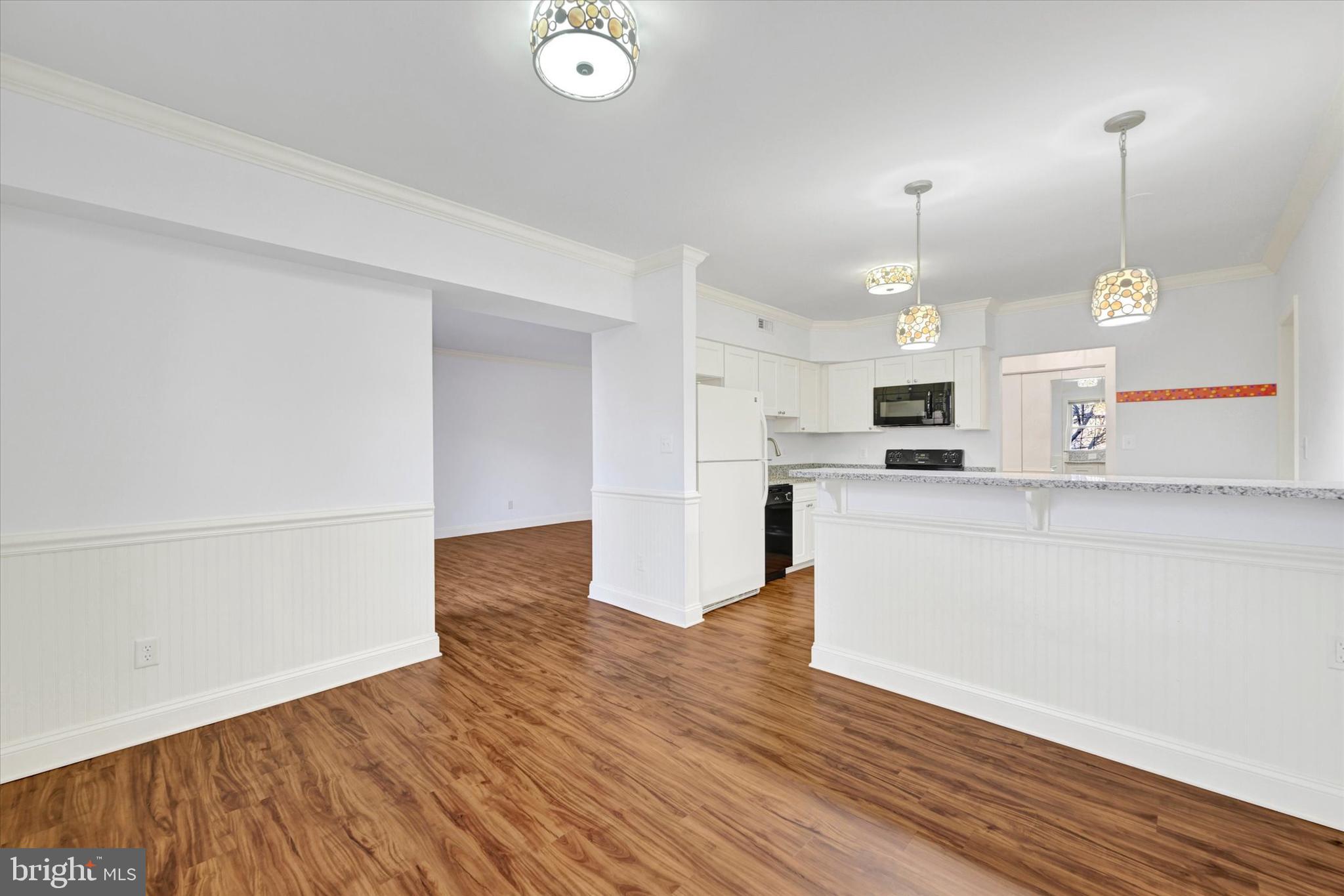 SHEPHERDS KNOLL GARDEN - Residential